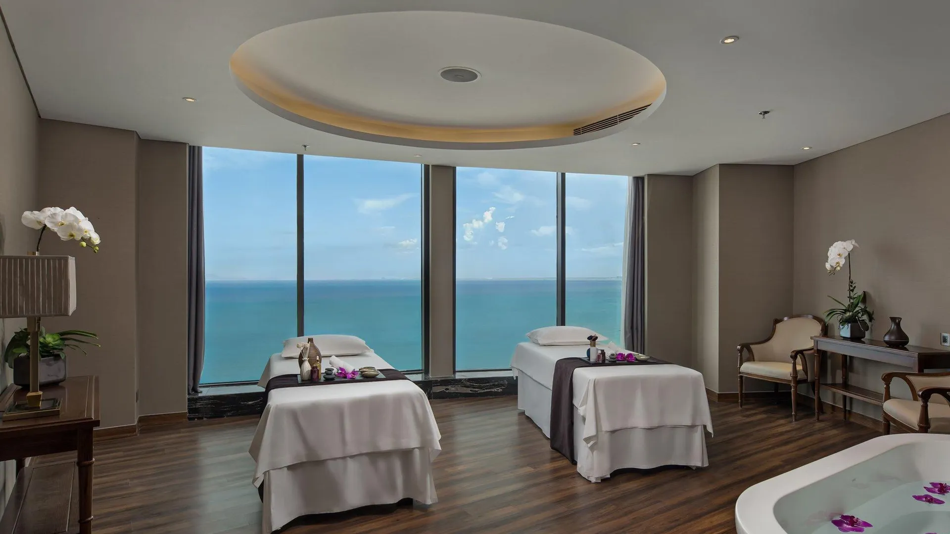 다낭 포 포인츠 바이 쉐라톤 다낭 5성급 호텔 스위트룸