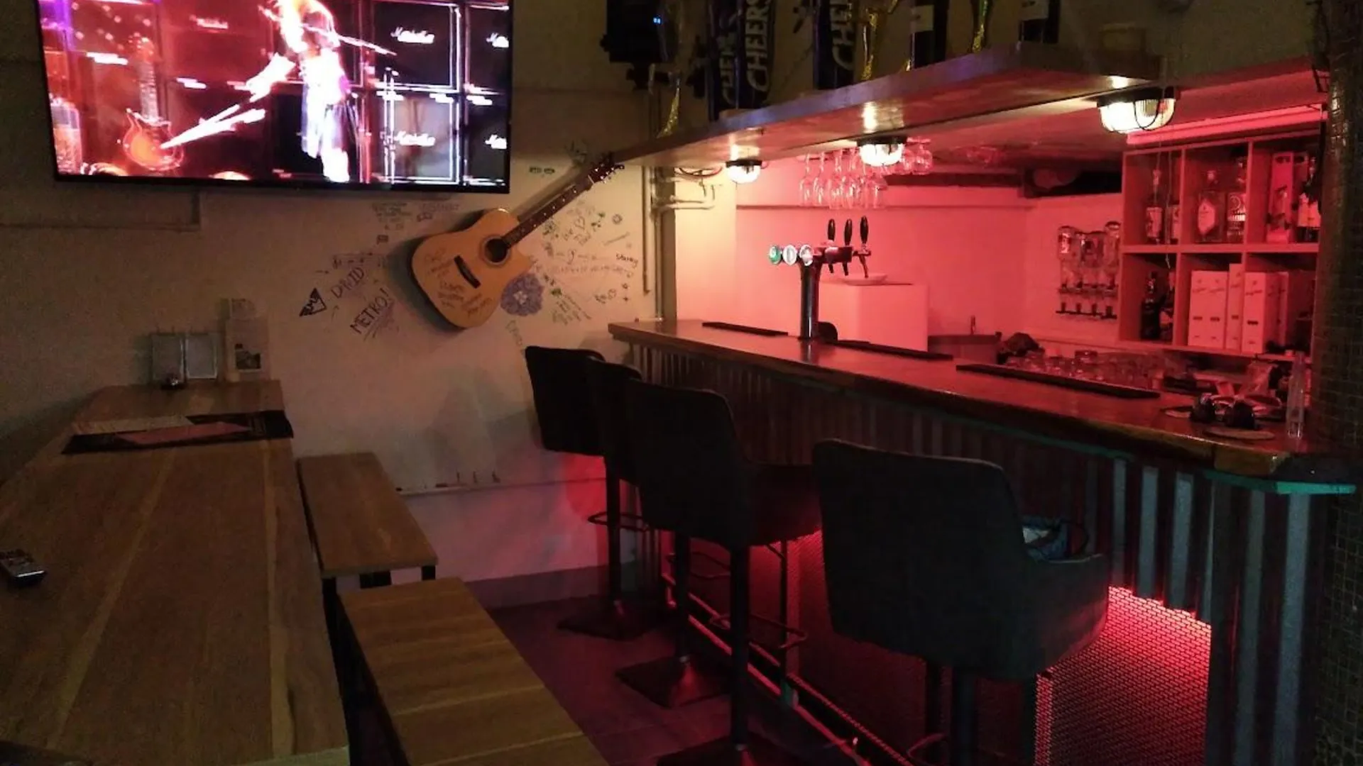 방콕 카오산의 프라이빗 하우스 (m², 침실 1개, 프라이빗 욕실 3개) 2성급 게스트하우스 전망