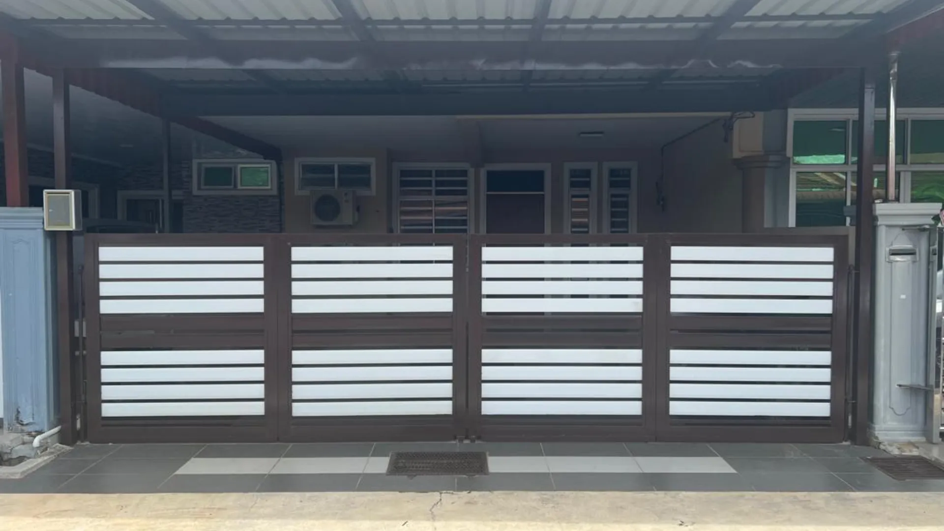 캉가르 시내의 프라이빗 하우스 (m², 침실 2개, 프라이빗 욕실 2개) 3성급 게스트하우스 외관