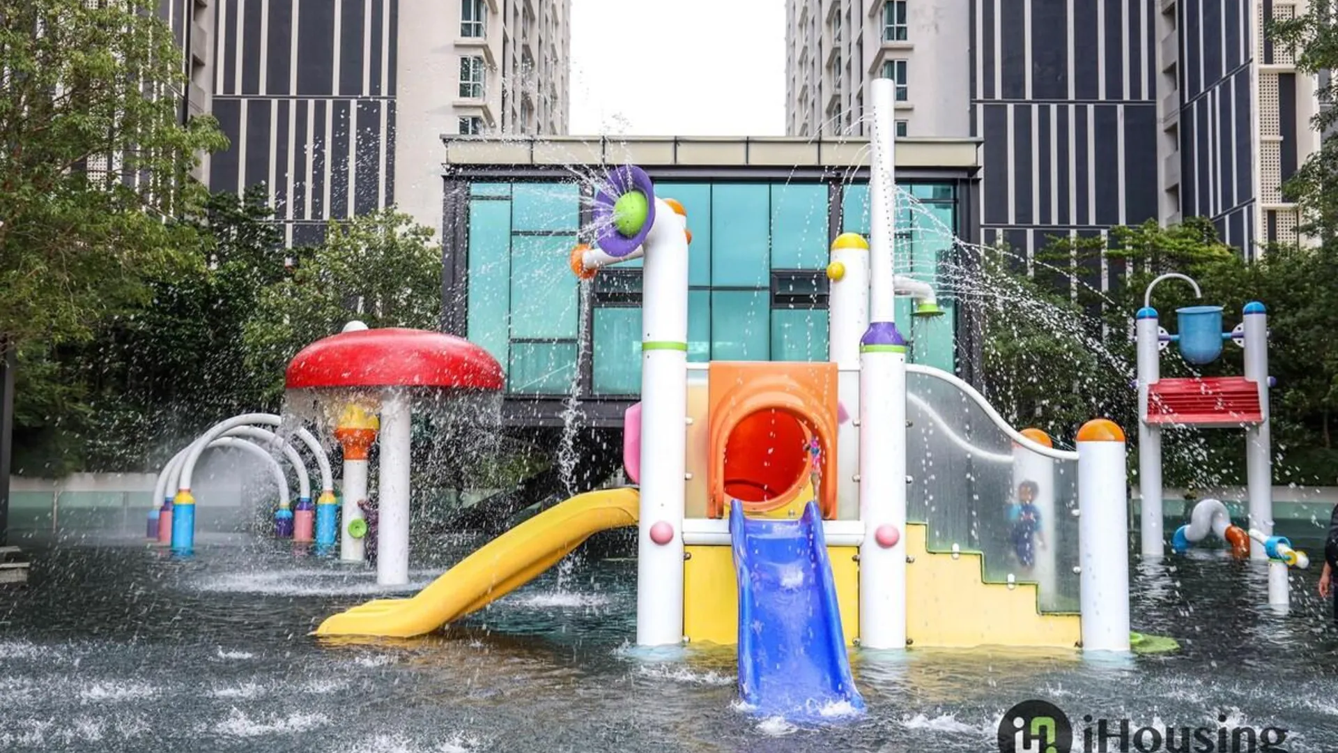 말라카 The Shore 4Pax Room Gigantic Pool 2106 | I Housing 2성급 게스트하우스 전망