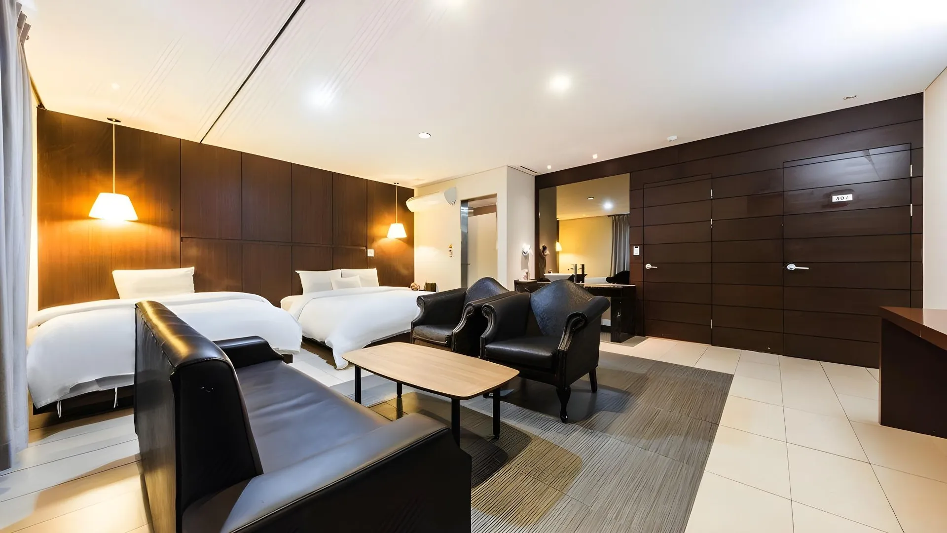 서울 F 호텔 영등포 3성급 호텔 스위트룸