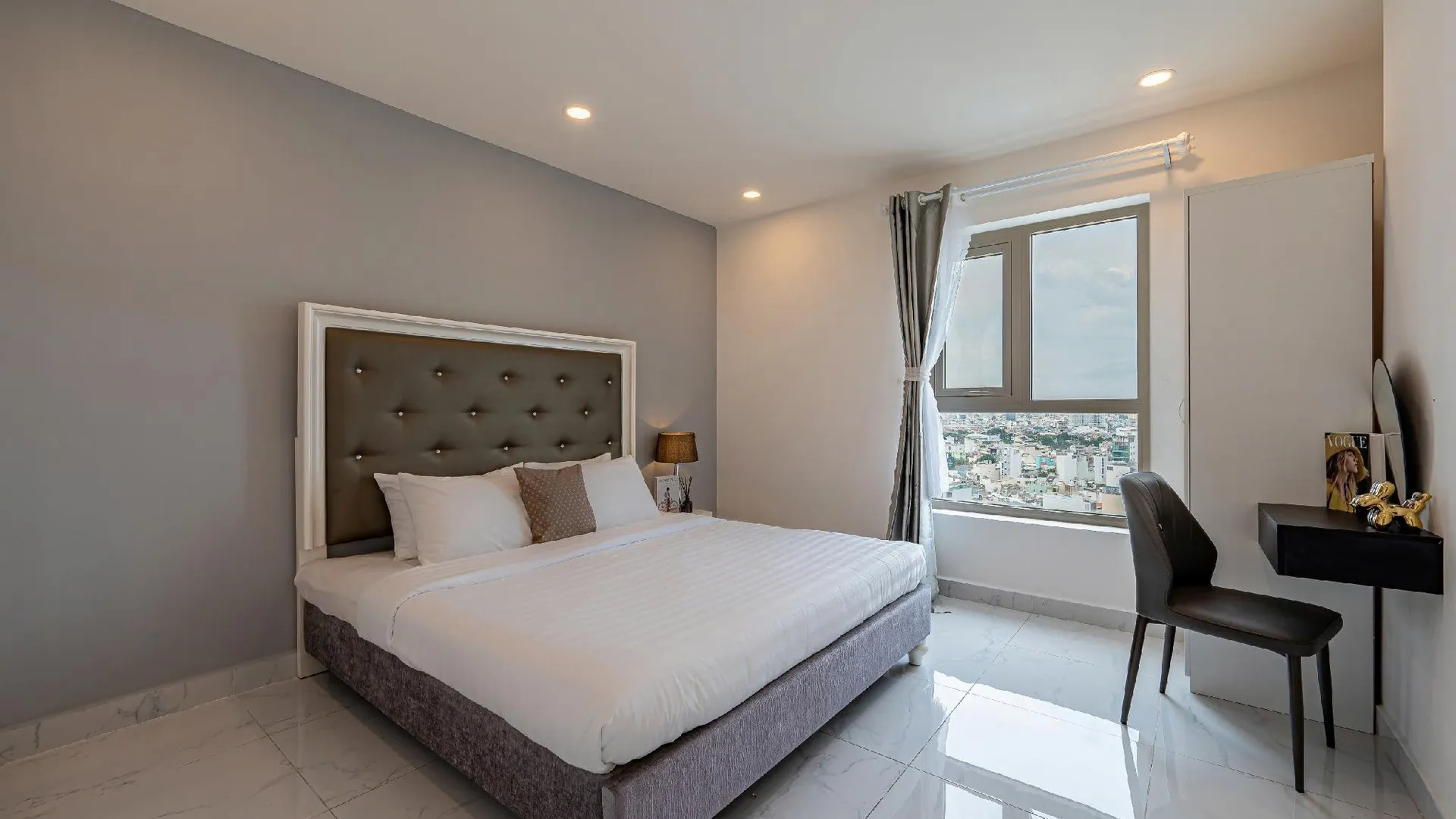 호치민 3군의 아파트먼트 (90m², 침실 2개, 프라이빗 욕실 1개) 4성급 싱글룸 스위트룸