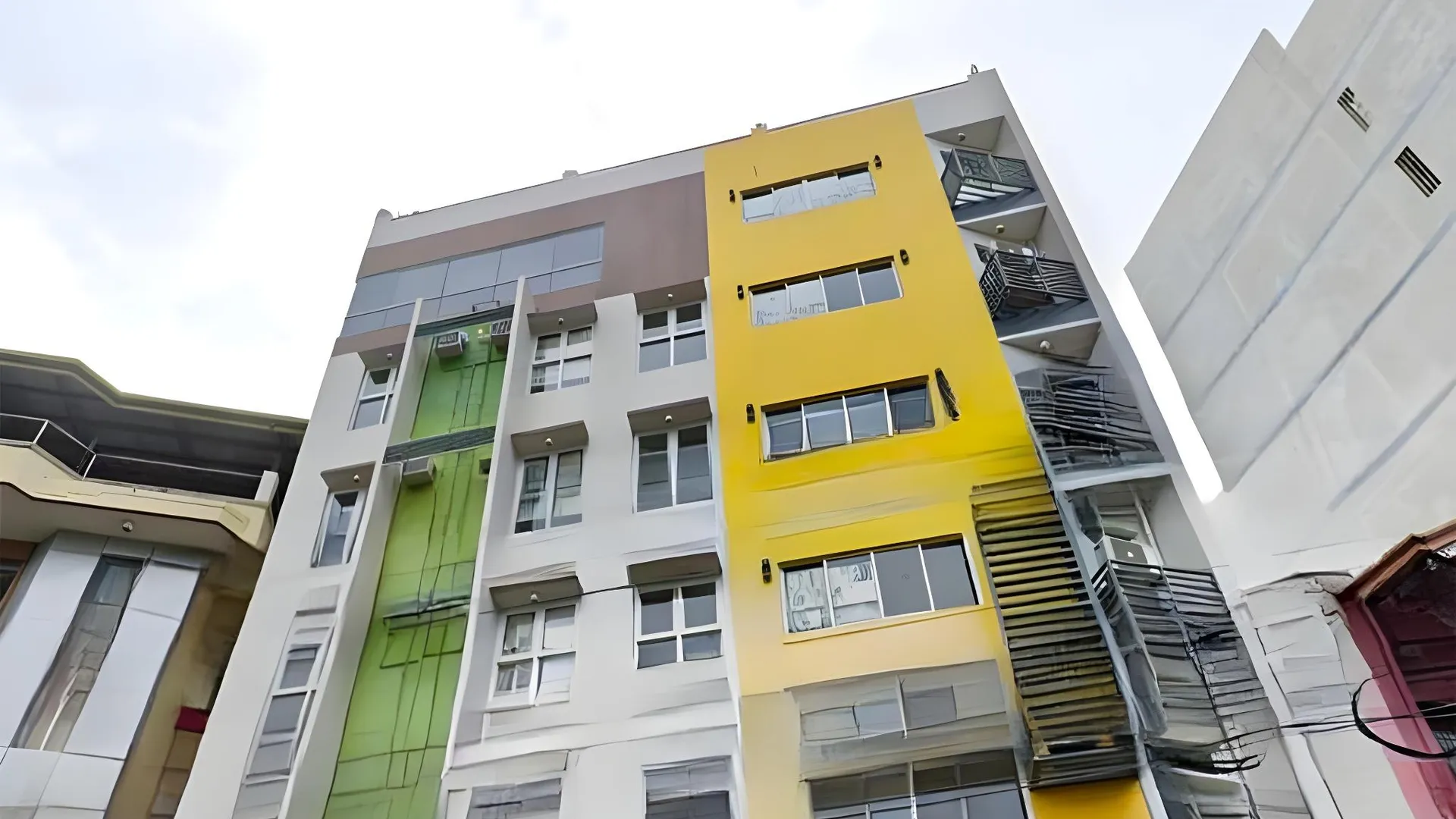 세부 아몬드 스위트 3성급 호텔 수영장