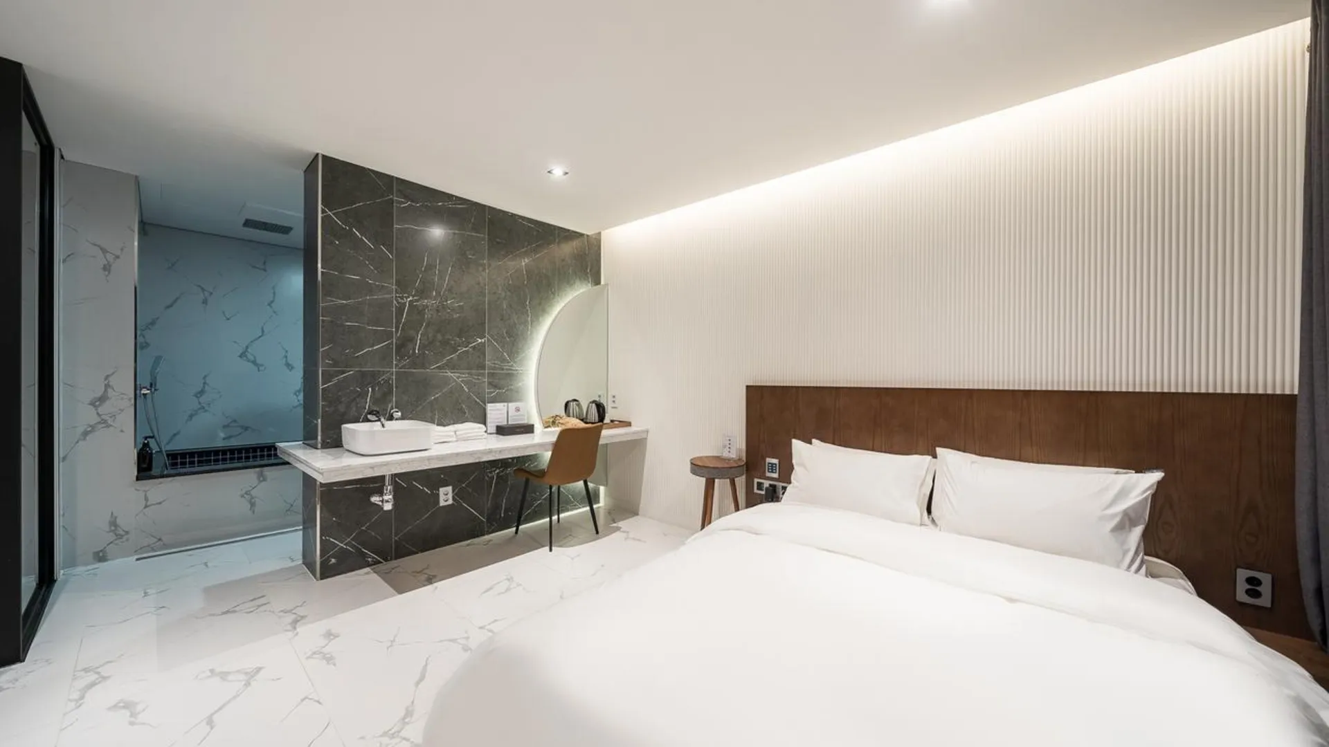 시흥 호텔 세븐 스텝 시흥 정왕점 호텔 스위트룸