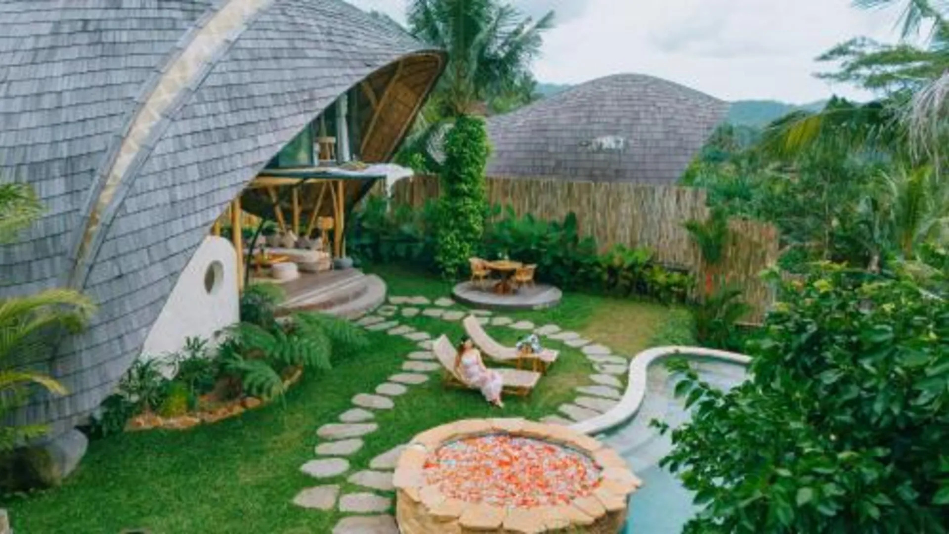 발리 Astha Bamboo House 4성급 호텔 수영장