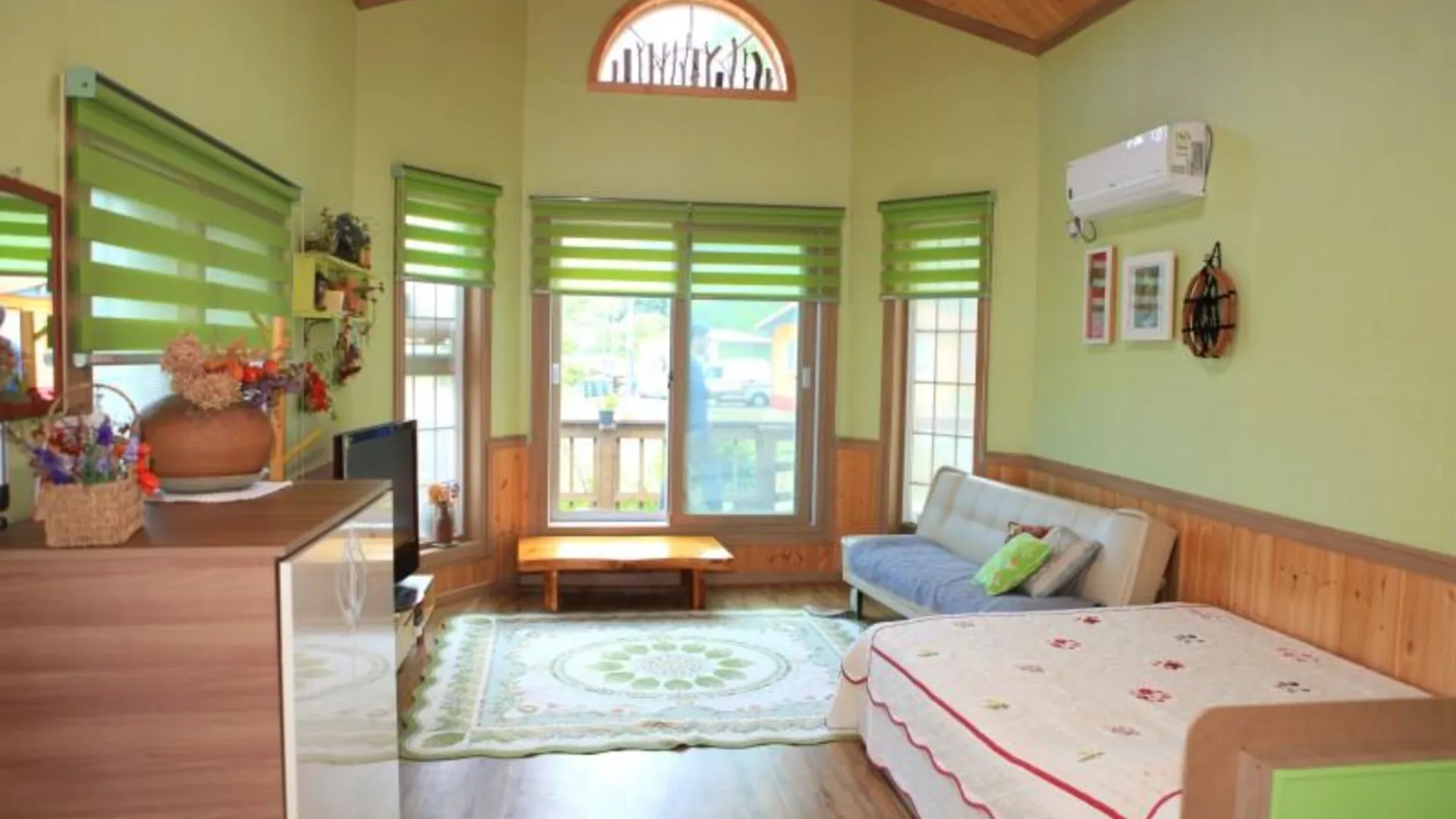 인제 인제 곰배령길섶그린나래펜션 2성급 게스트하우스 전망