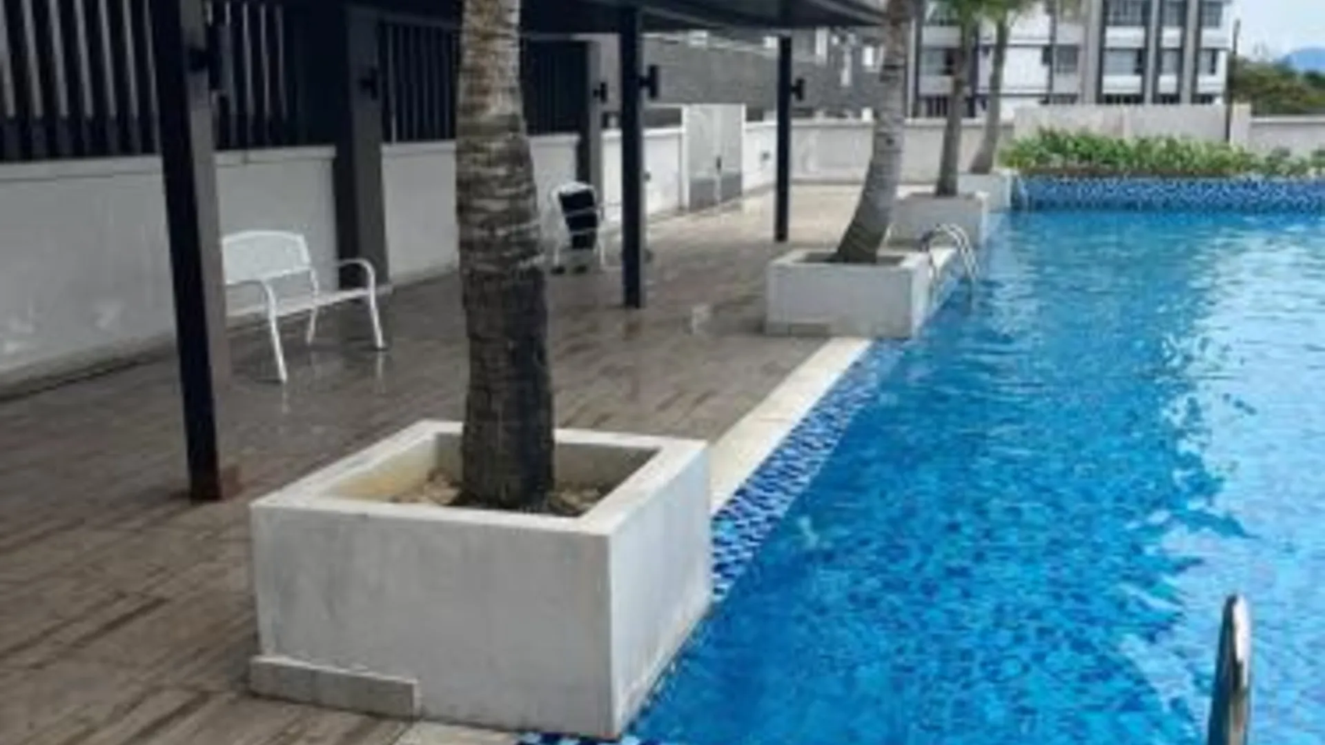 이포 캄퐁 울루 세포르의 프라이빗 하우스 (1500m², 침실 4개, 프라이빗 욕실 3개) 4성급 게스트하우스 객실