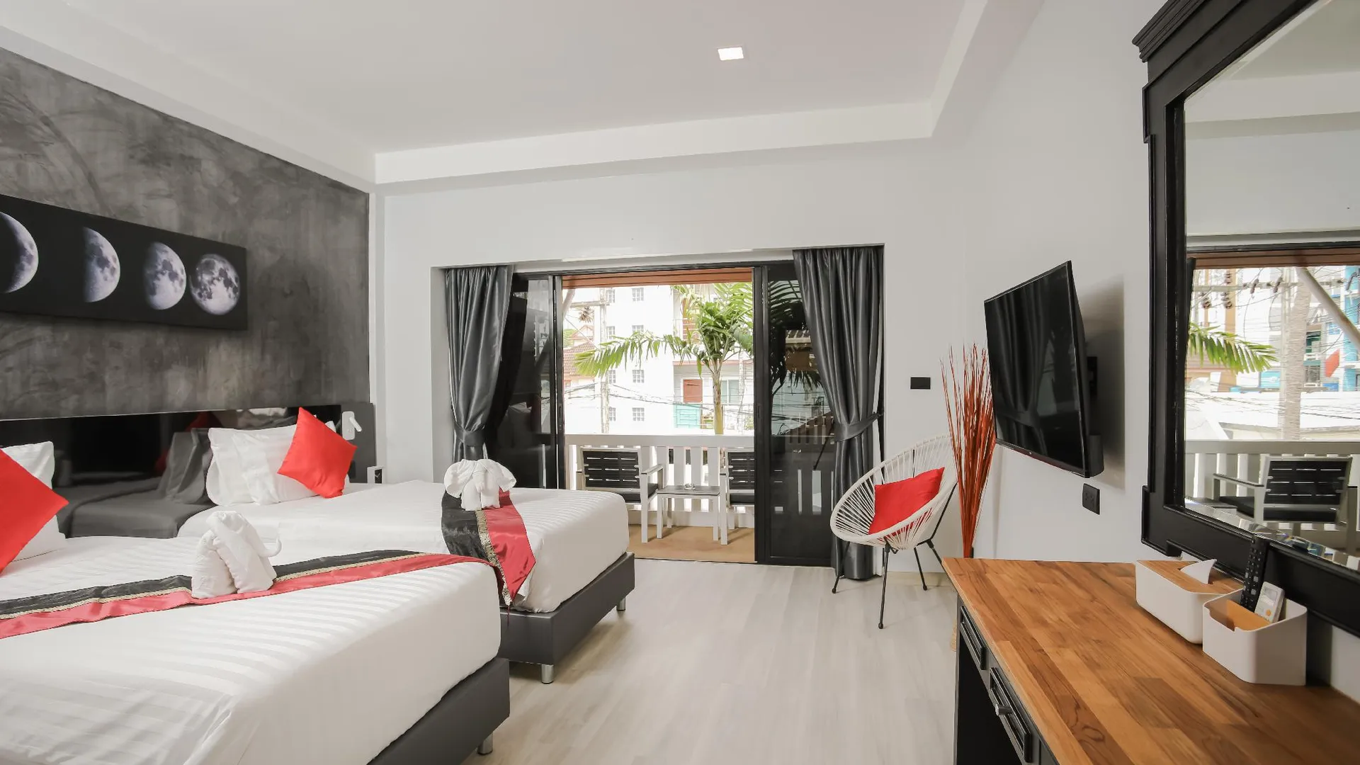 푸켓 ETK 파통 3성급 호텔 스위트룸