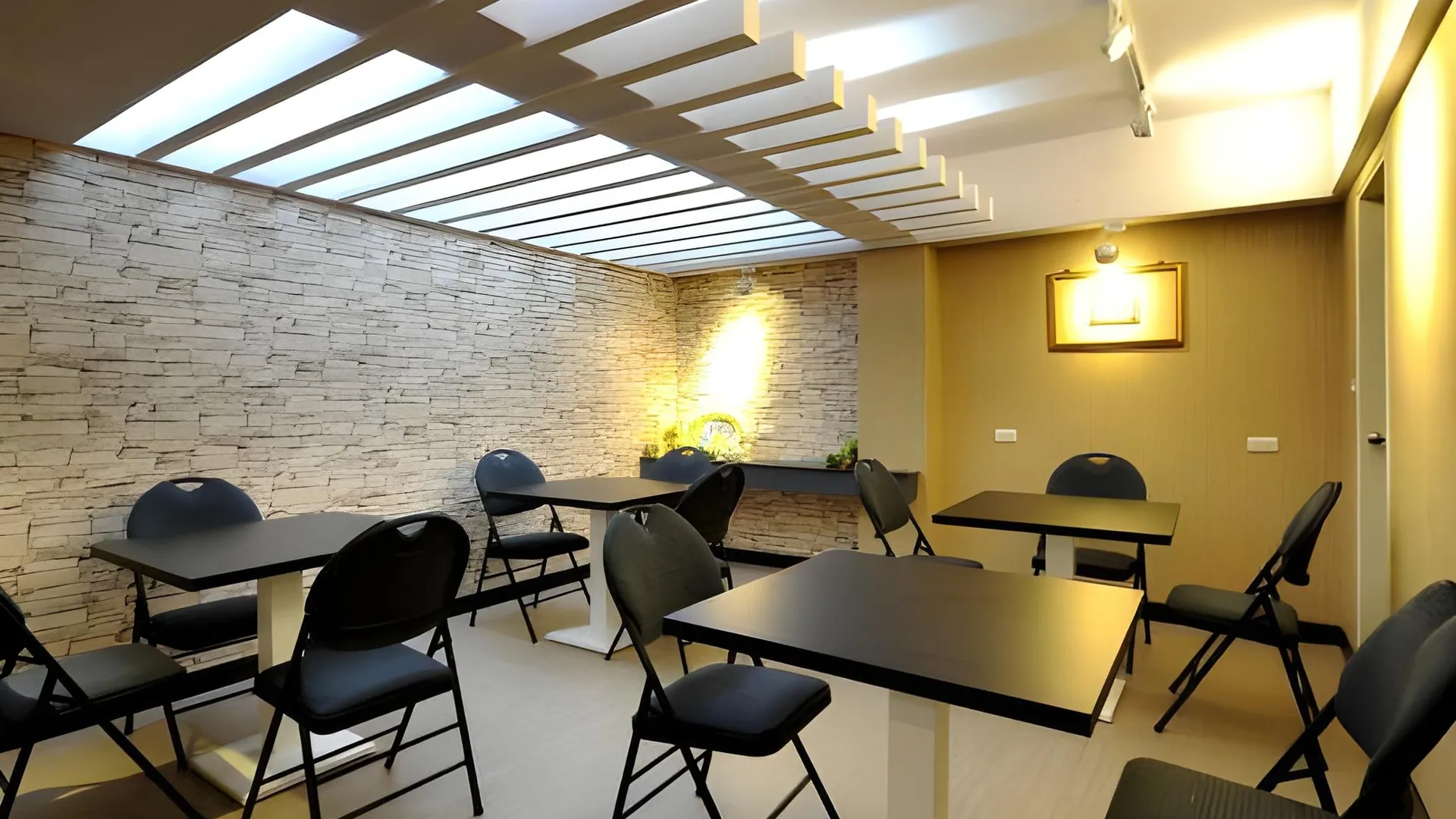 타이베이 저스트 라이브 인-타이베이 스테이션 3성급 호텔 수영장