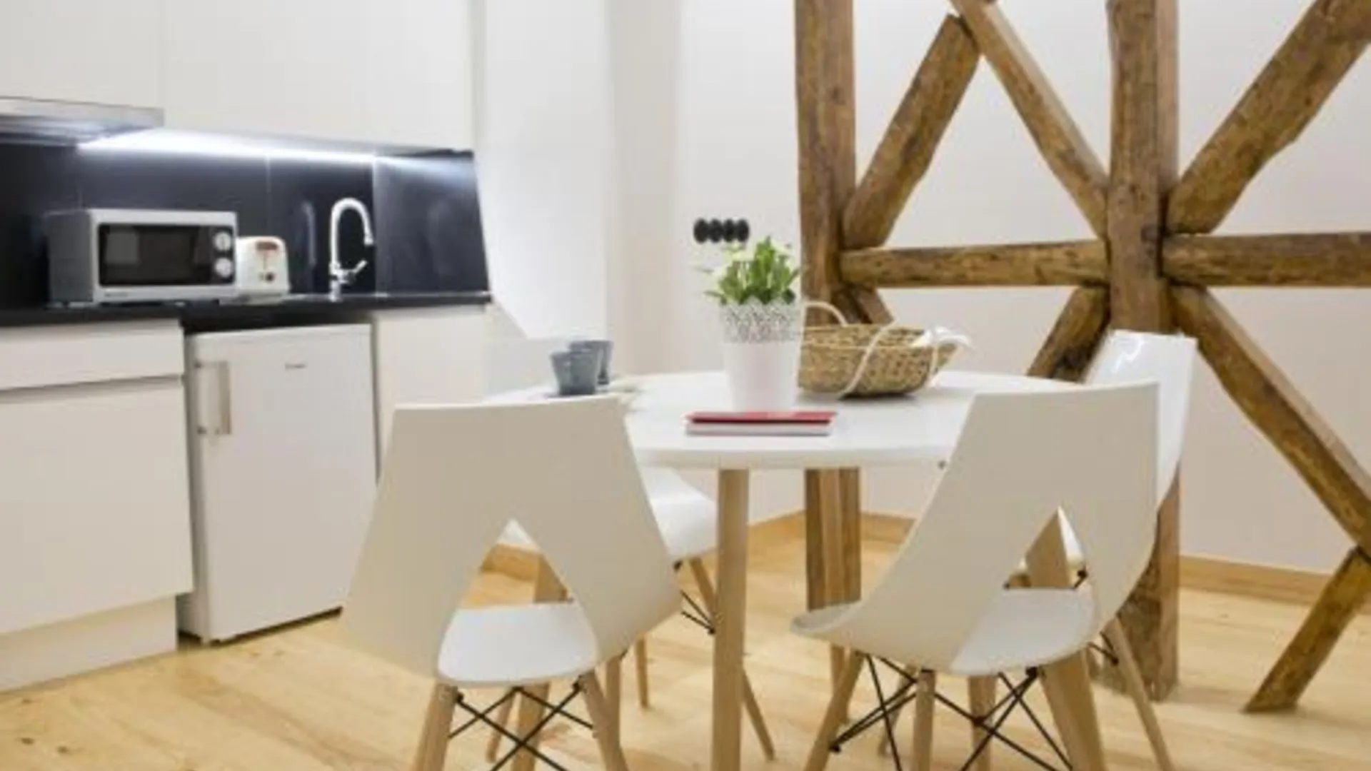 리스본 파테오 사우다지 로프트 4성급 게스트하우스 객실