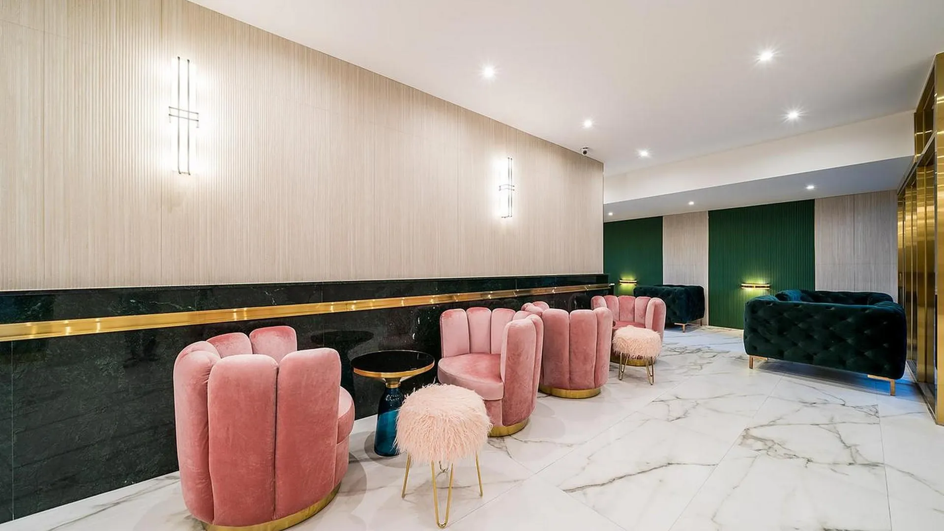 부산 에이치에비뉴 부산정관점 3성급 호텔 외관