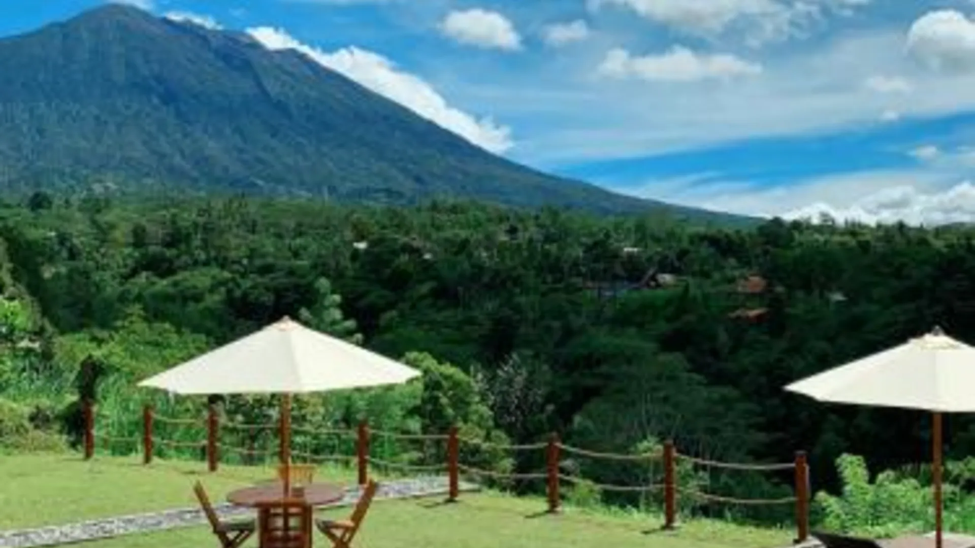 발리 Besakih Homestay & Villa 3성급 호텔 객실