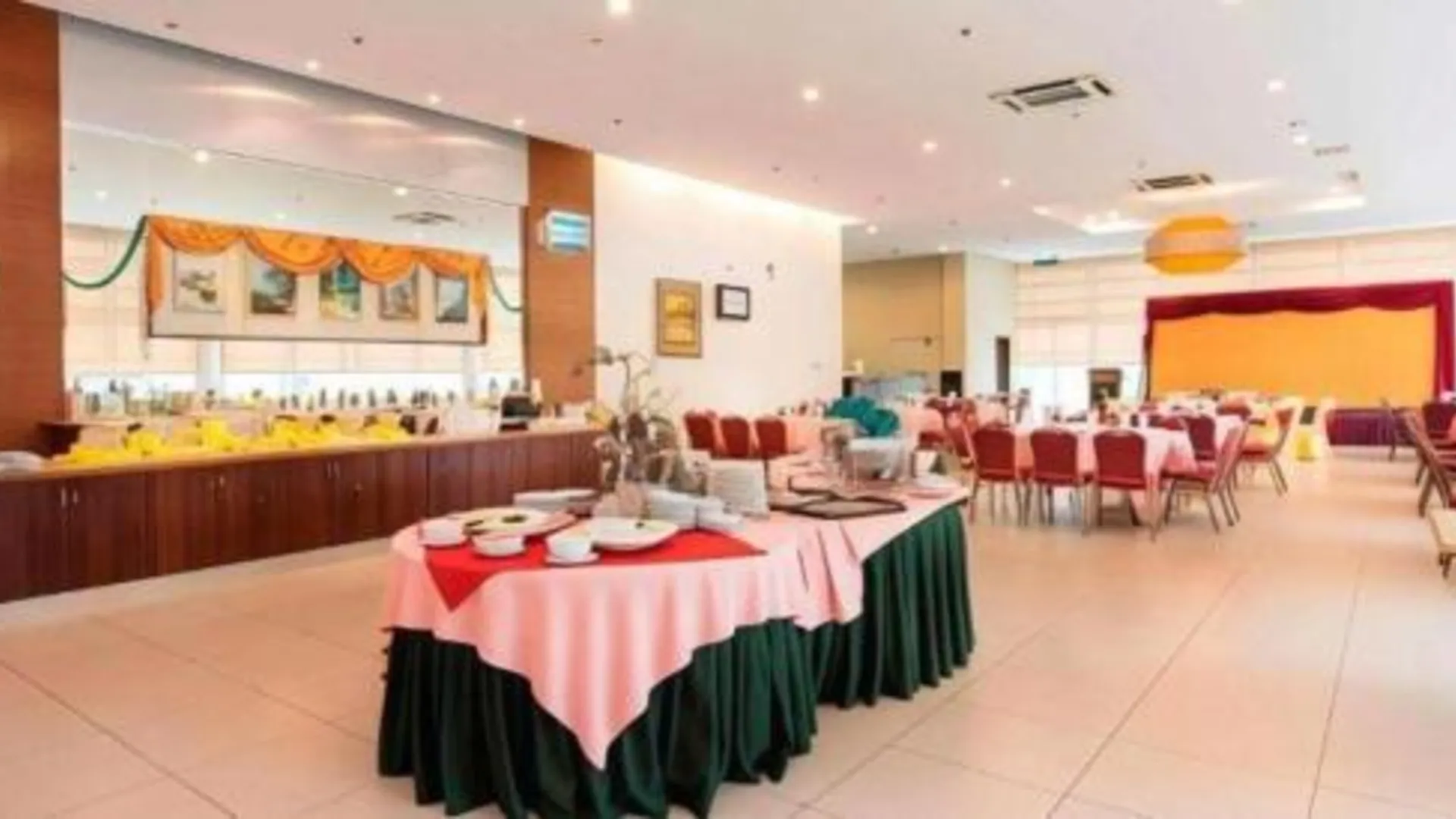 무카 킹우드 호텔 무카 3성급 호텔 외관