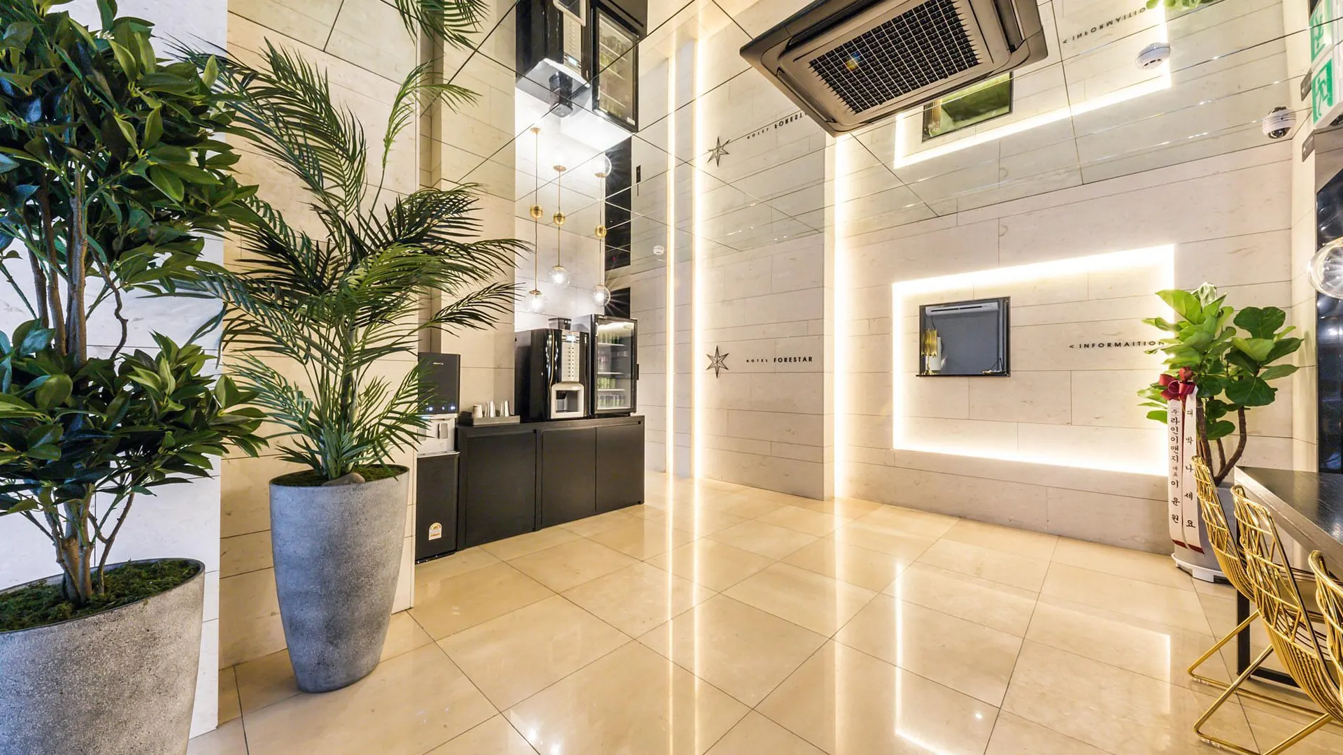 서울 신촌 포레스타 2성급 호텔 전망