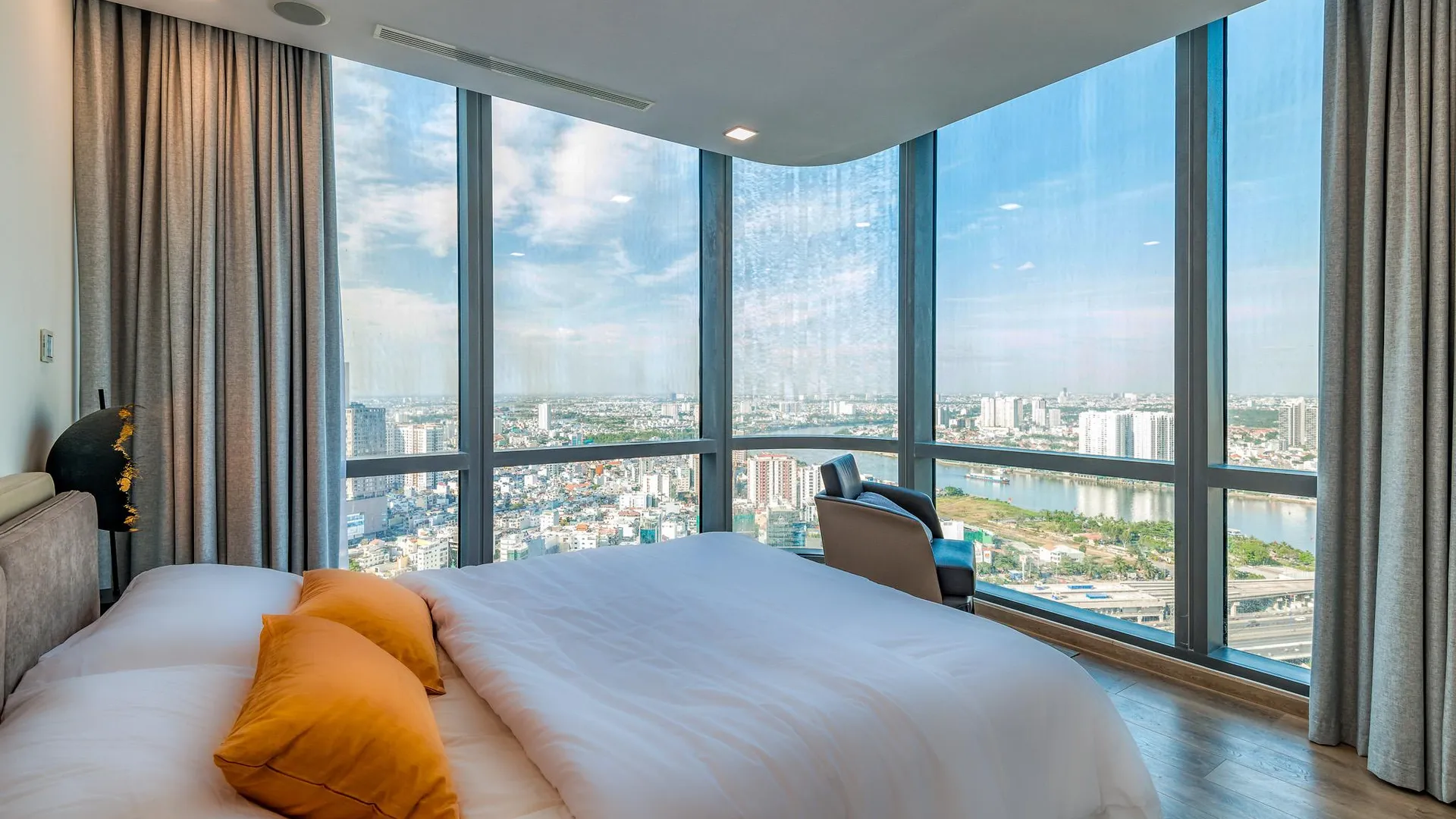 호치민 앙지아 호스피탈리티 랜드마크 81 앤 빈홈스 리버사이드 5성급 호텔 수영장