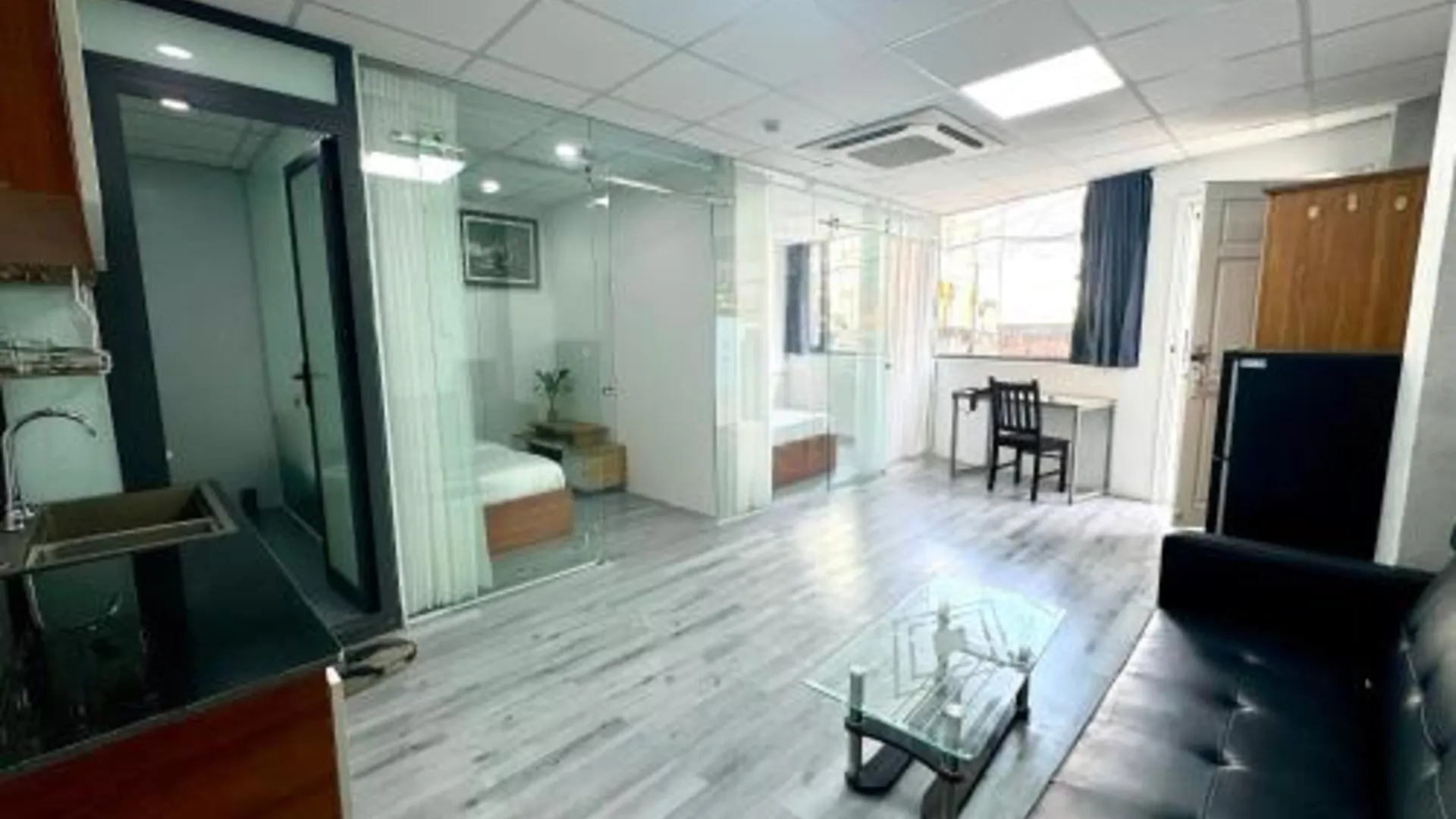 호치민 Dlux Bạch Đằng 2성급 호텔 스위트룸