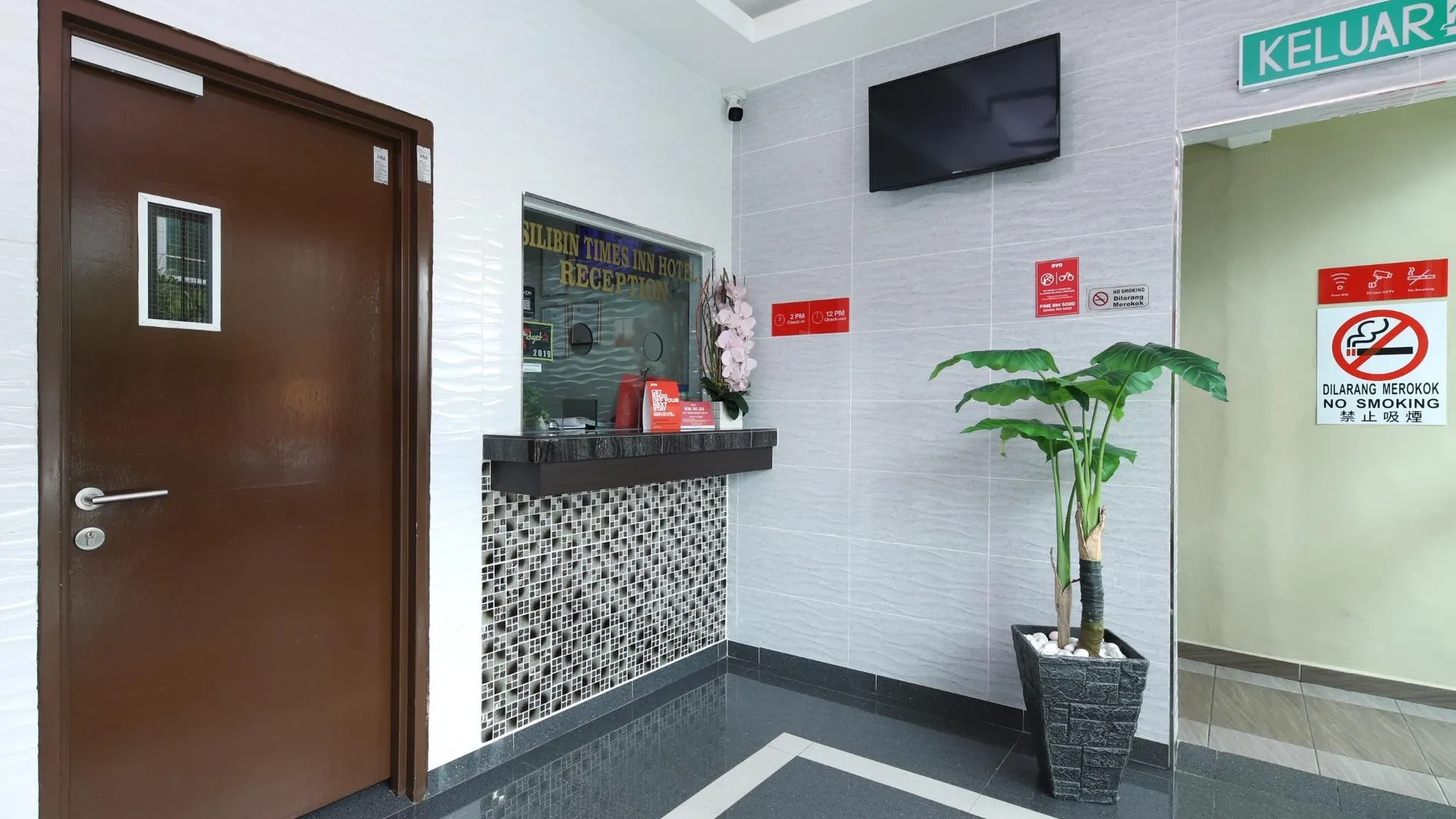 멩글렘부 Silibin Times Inn Hotel 2성급 호텔 수영장