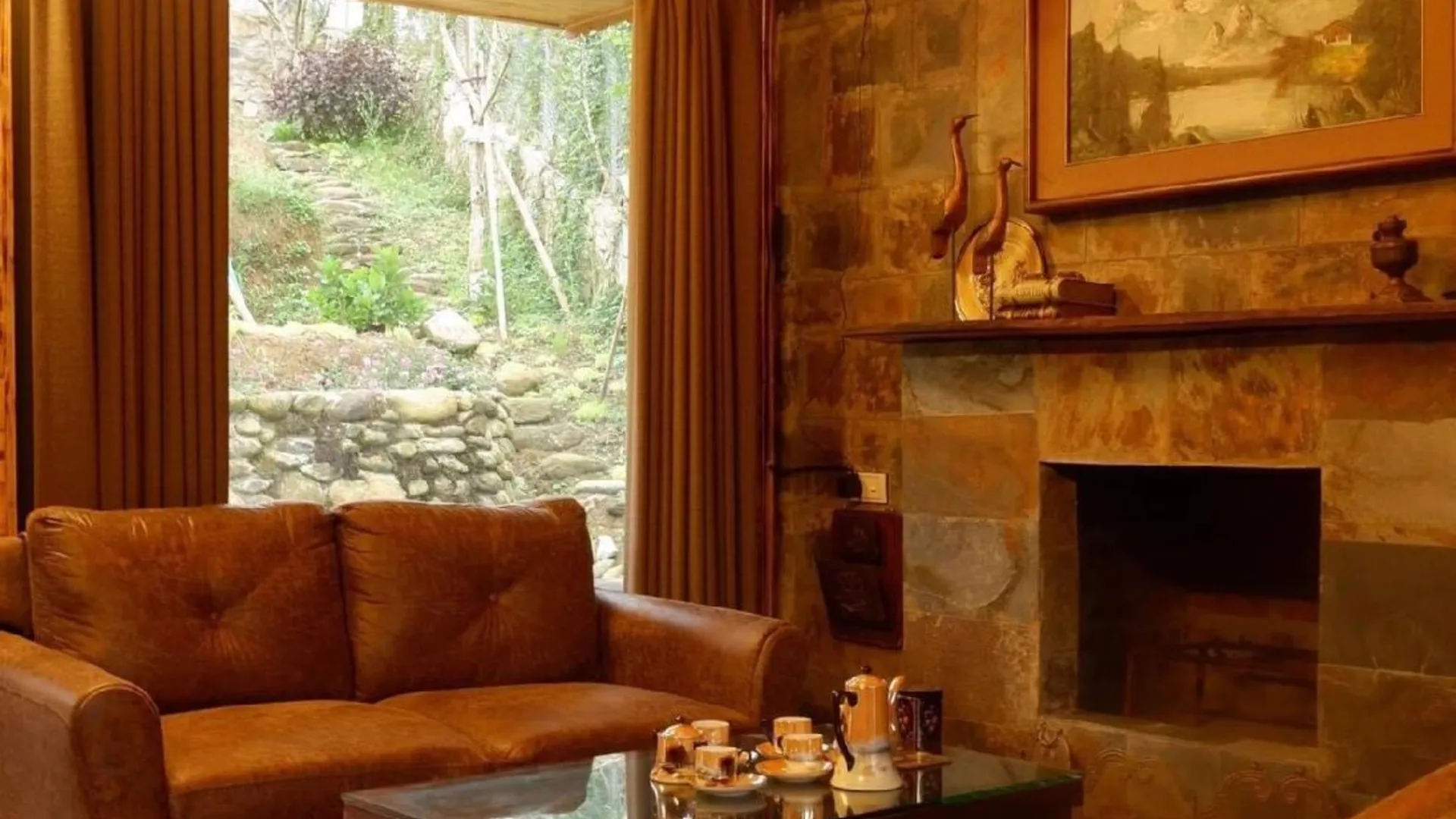 사파 따핀의 프라이빗 하우스 (300m², 침실 5개, 프라이빗 욕실 5개) 3성급 싱글룸 스위트룸