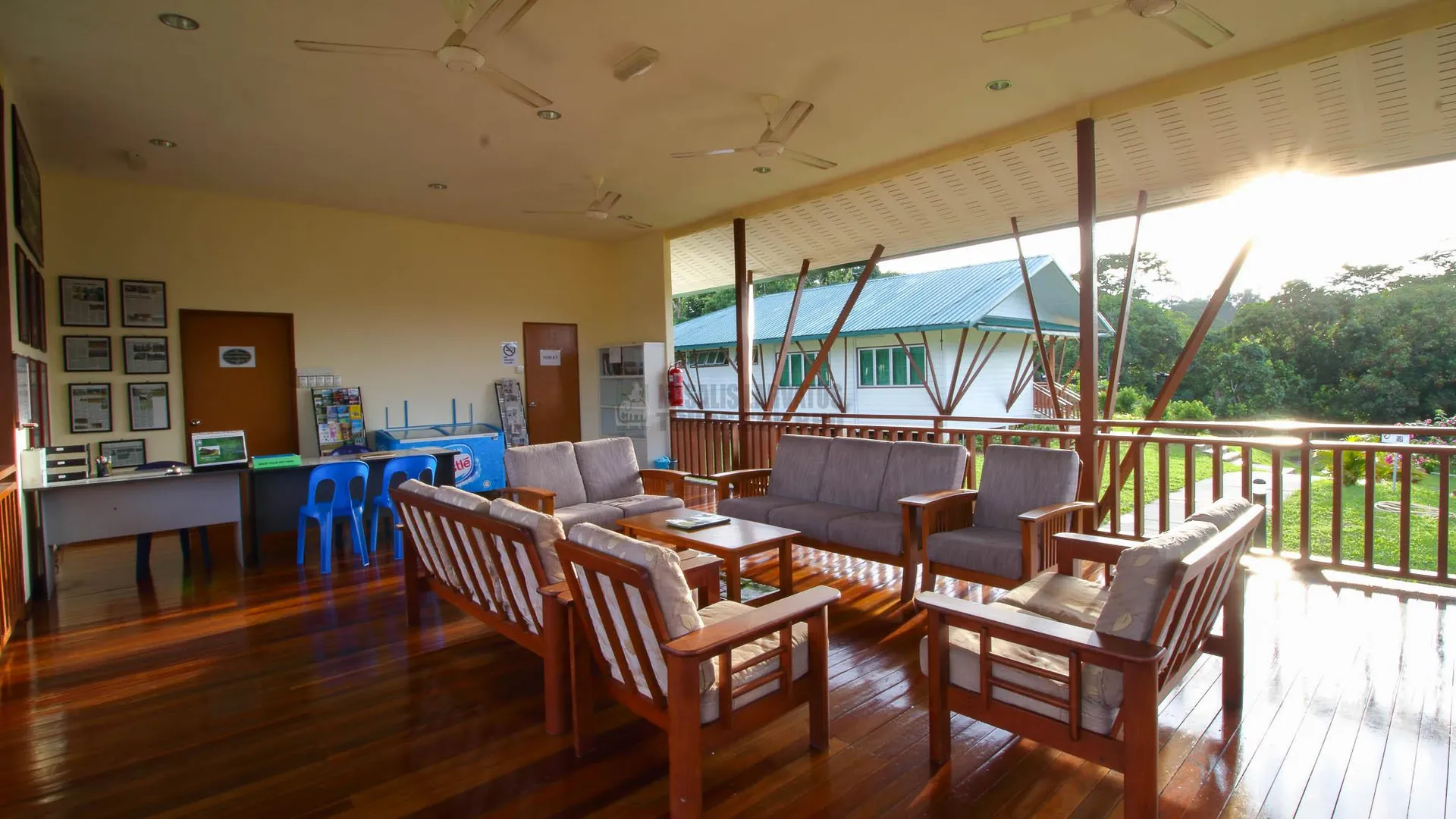 산다칸 Tanini Sepilok 호텔 수영장