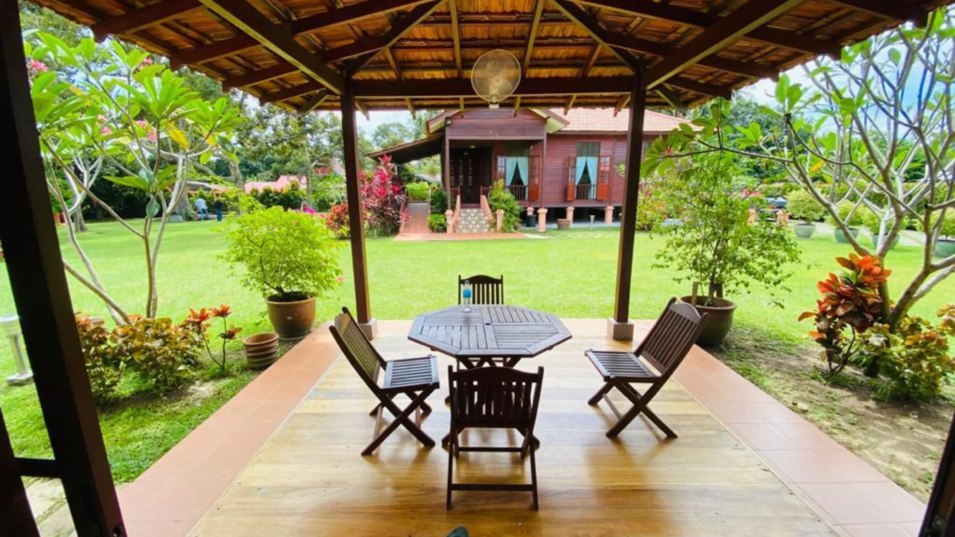 말라카 Rimba Alor Orchard Villa (Villa Alor) 4성급 게스트하우스 로비