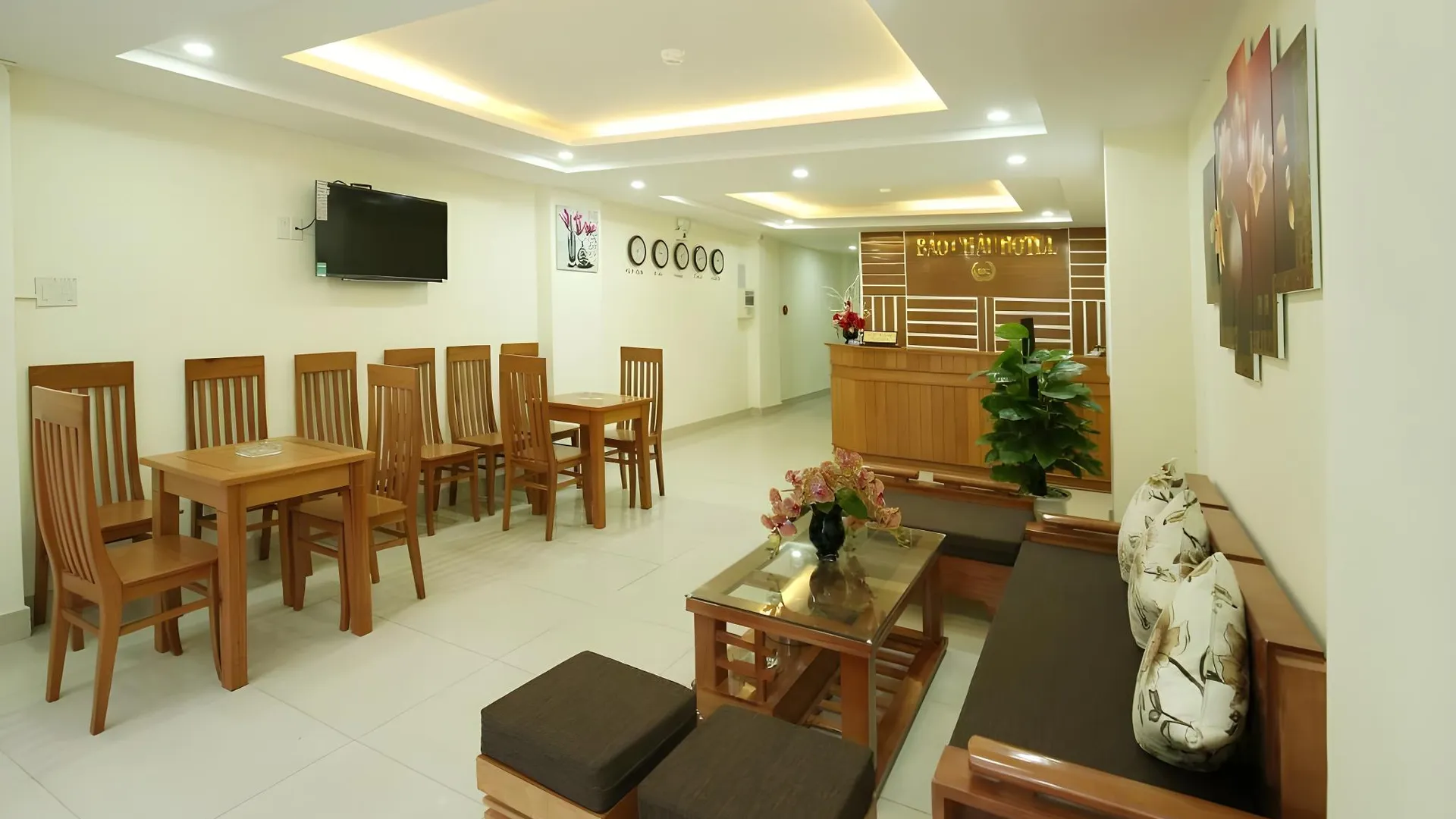 다낭 홍언 모텔 2성급 호텔 수영장