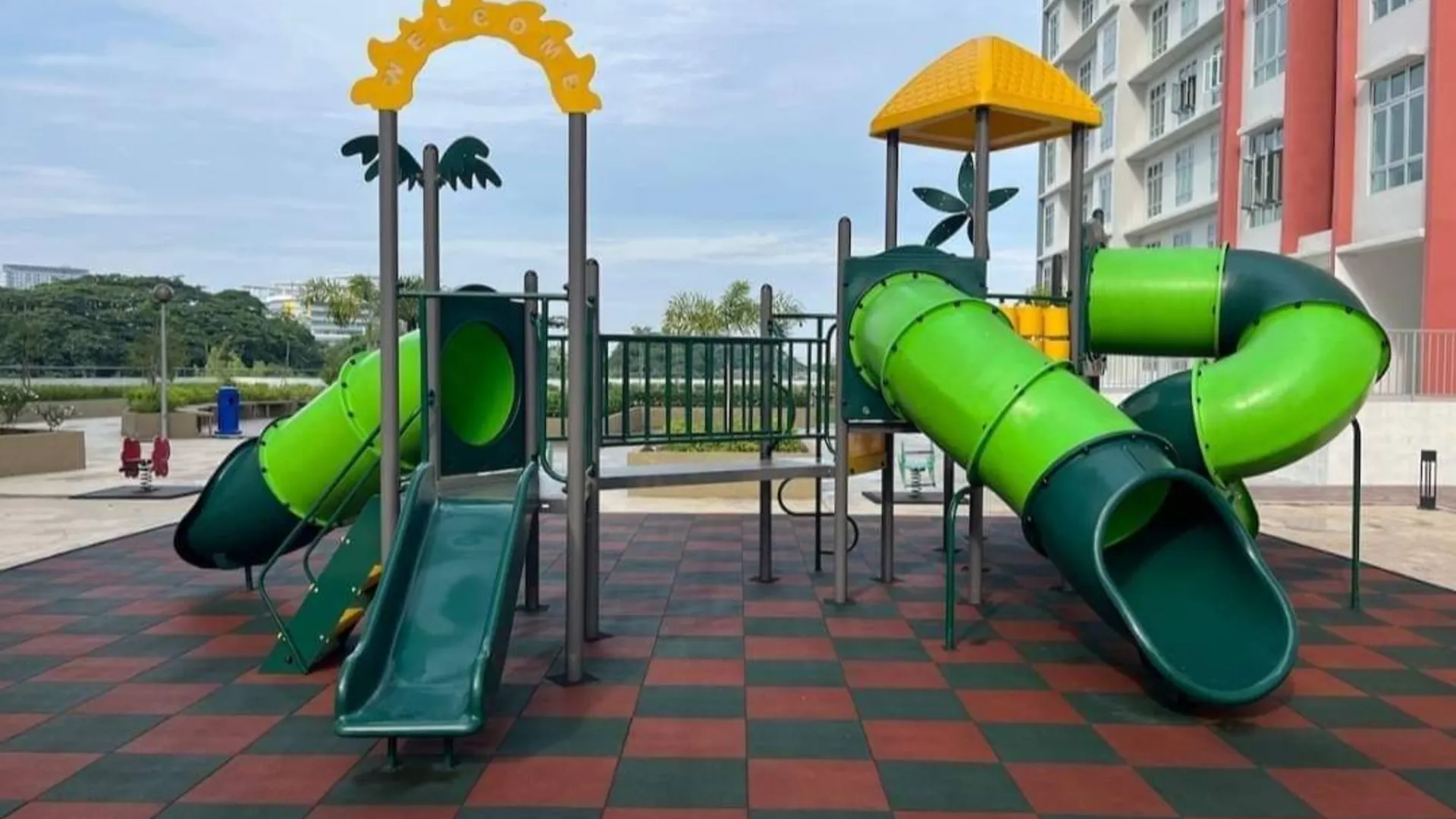 이포 캄풍 자와의 아파트먼트 (m², 침실 2개, 프라이빗 욕실 2개) 4성급 게스트하우스 수영장