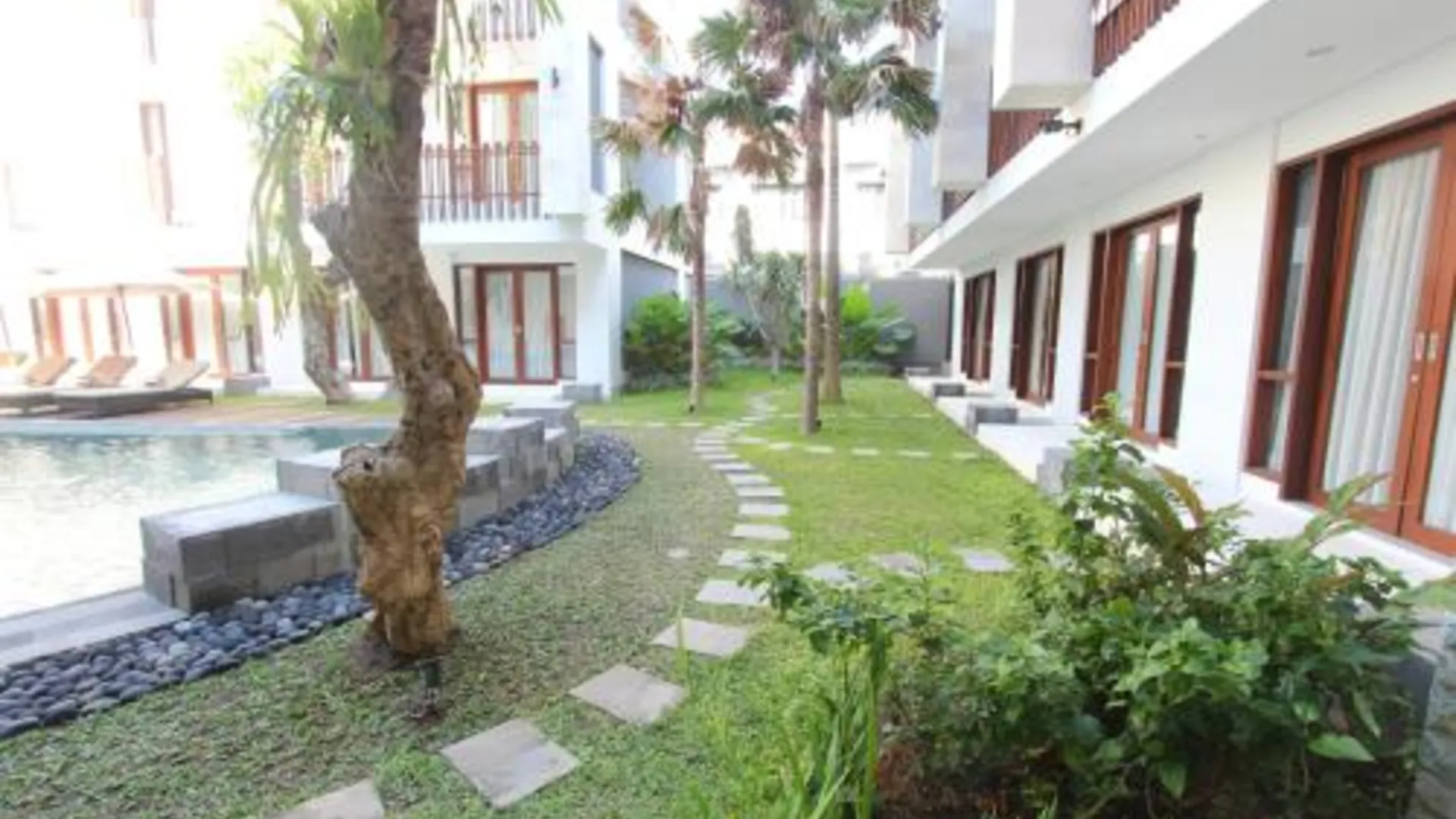 발리 그랜드 라 왈론 호텔 3성급 호텔 레스토랑