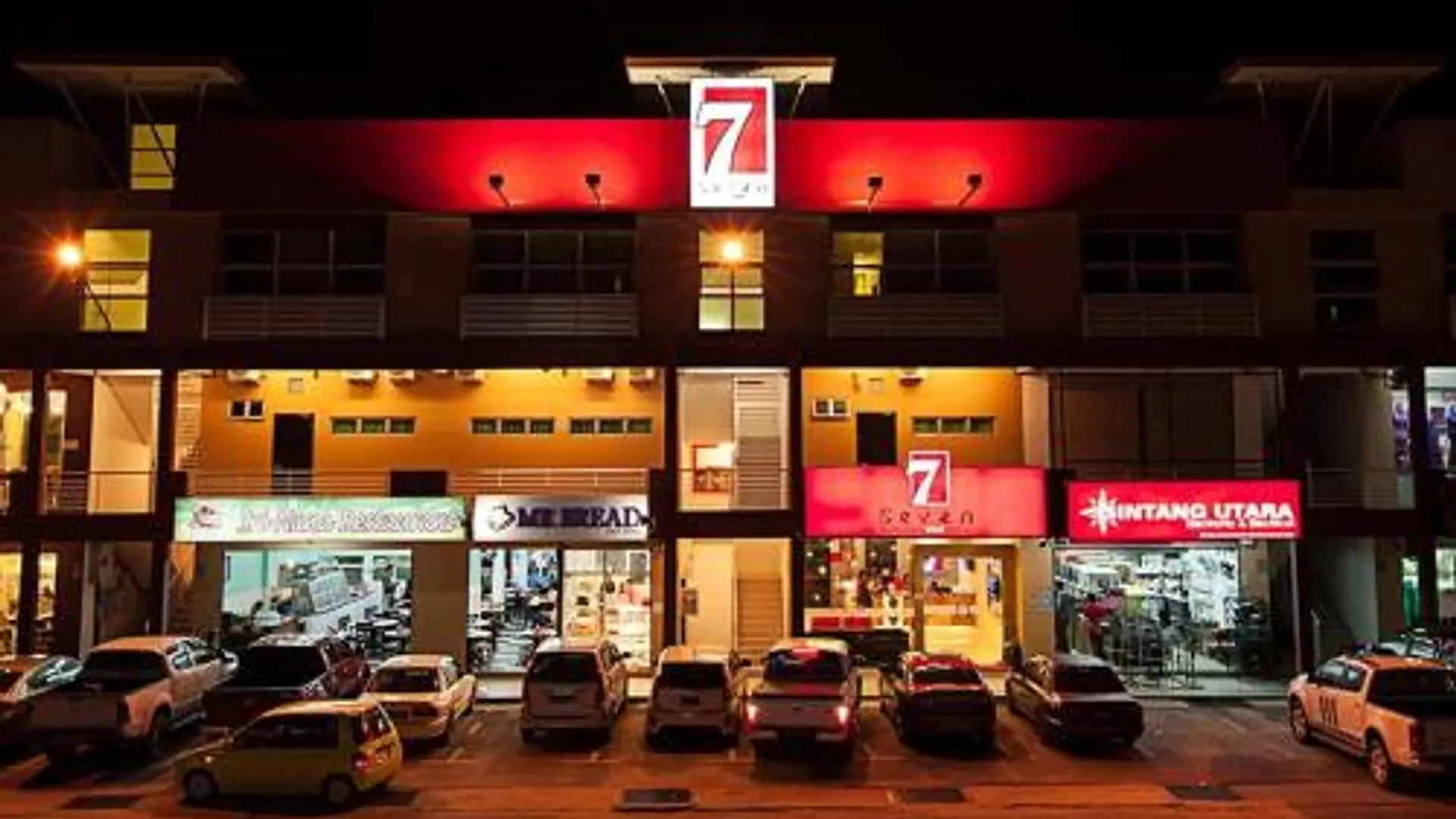 코타키나발루 Seven Hotel 2성급 호텔 외관