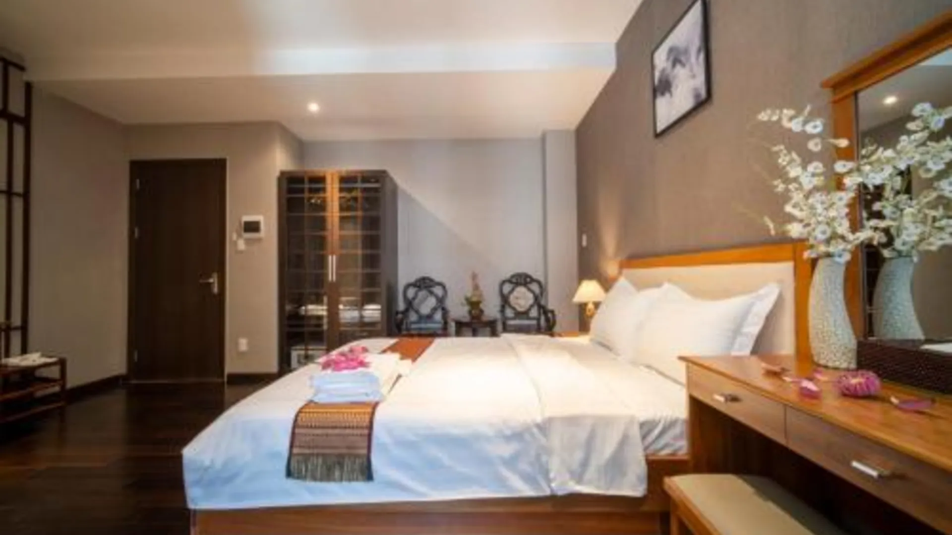 호치민 센 스파 서비스 아파트먼트 4성급 호텔 전망