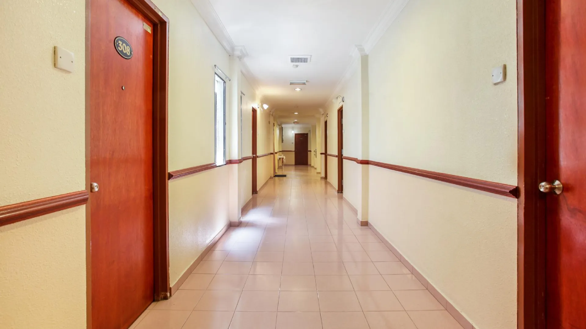 틀룩인탄 Hotel Home 88 2성급 호텔 부대시설