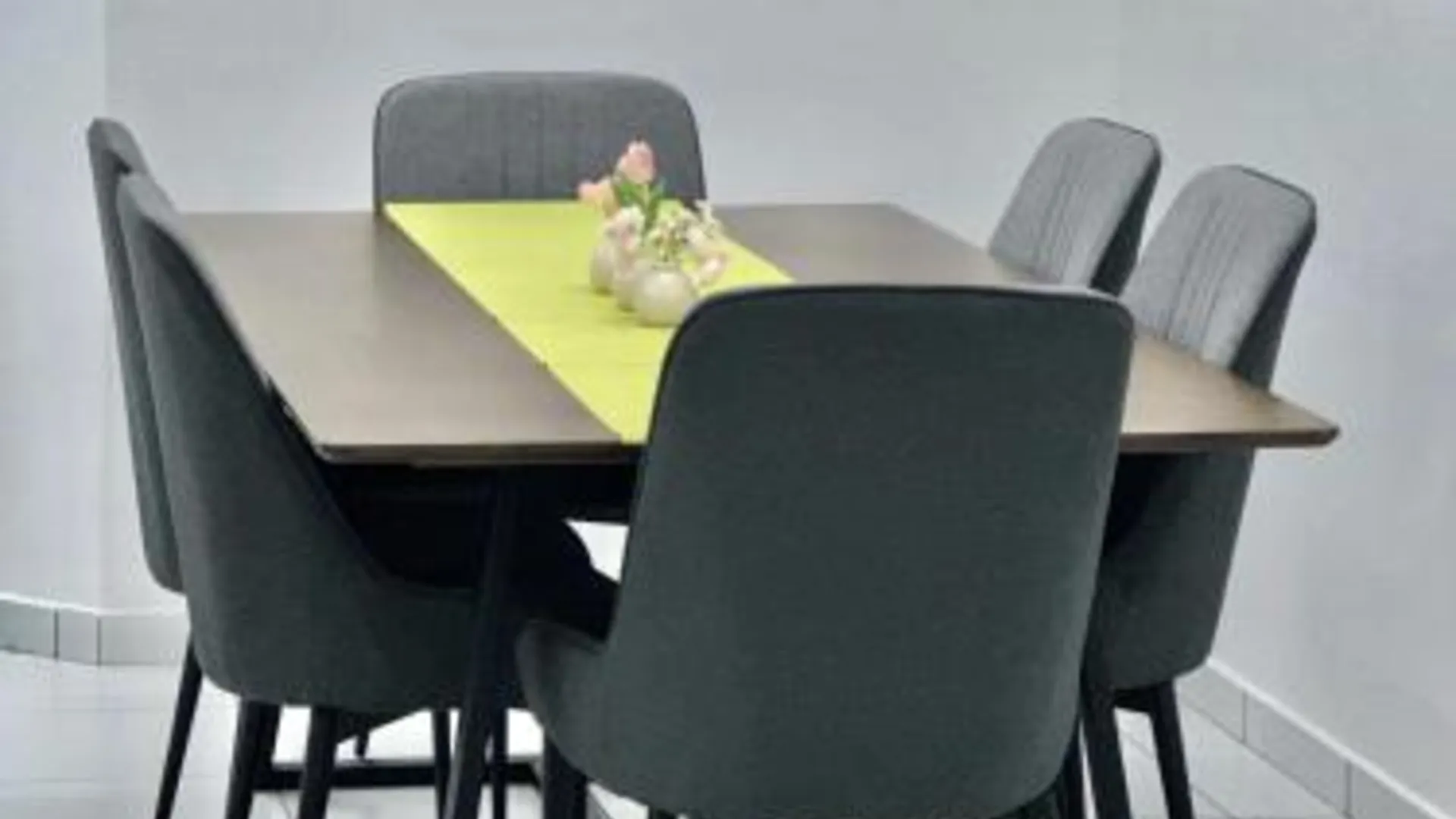 이포 캄풍 자와의 프라이빗 하우스 (m², 침실 3개, 프라이빗 욕실 1개) 2성급 게스트하우스 로비