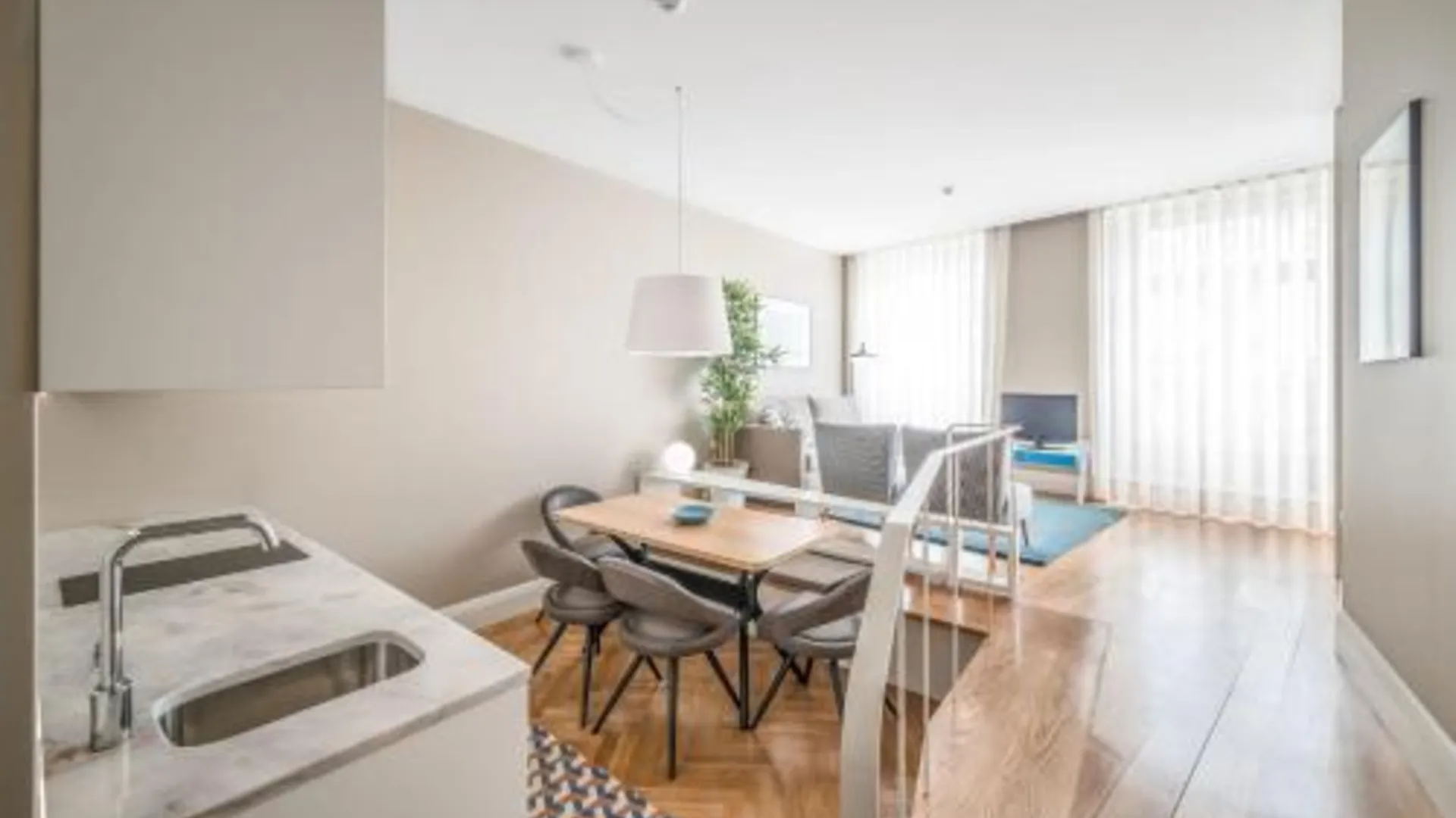 포르투 모지뇨 160 바이 오포르투 투어리스트 아파트먼트 4성급 게스트하우스 레스토랑