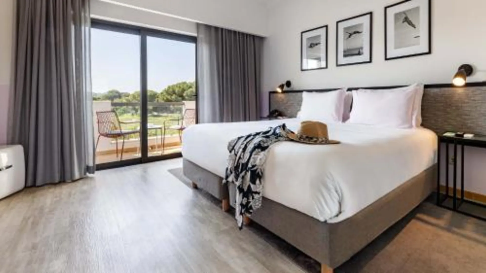 알만실 The Magnolia Hotel 4성급 호텔 스위트룸