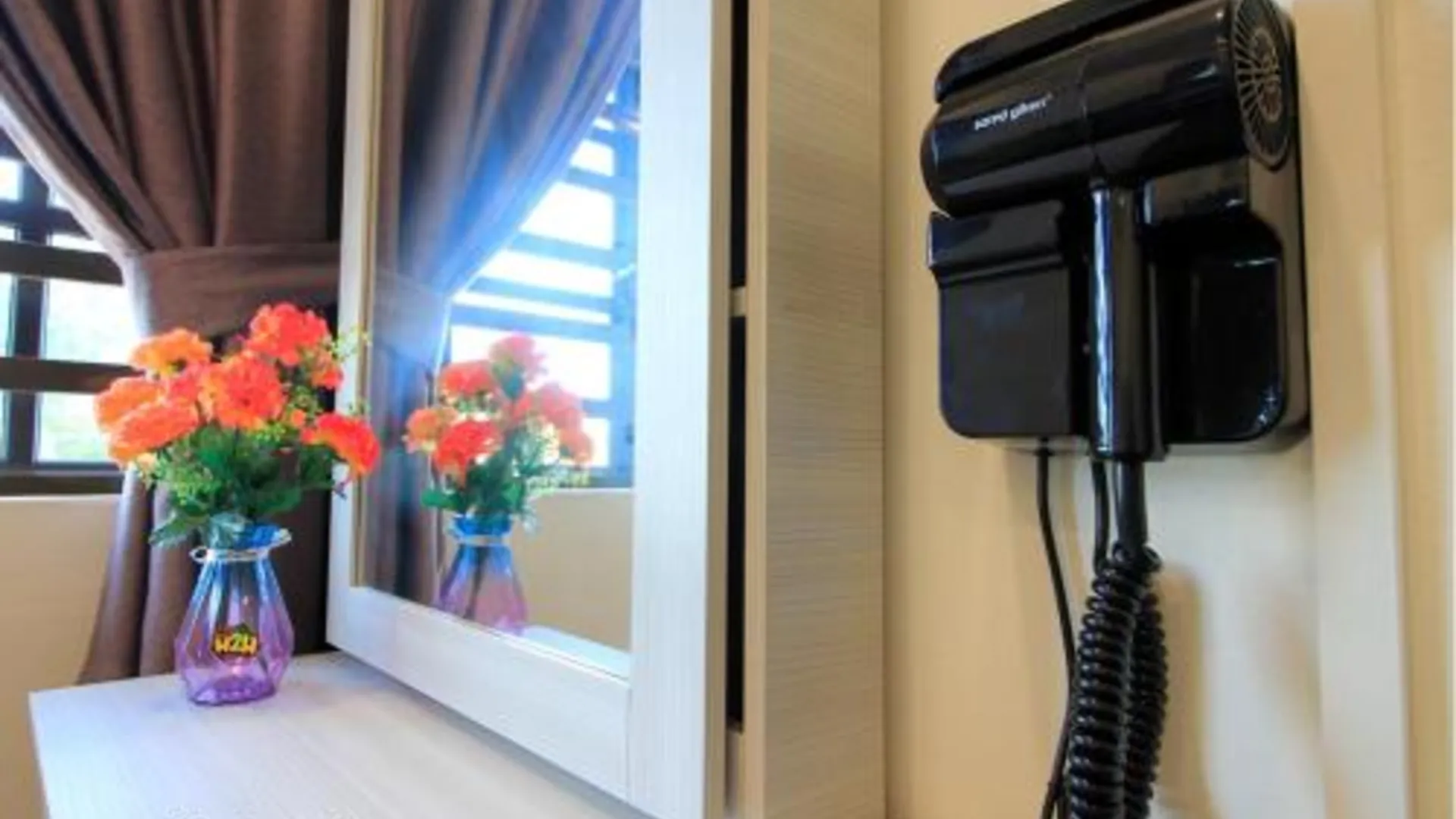 이포 타만 반다라야의 프라이빗 하우스 (200m², 침실 4개, 프라이빗 욕실 3개) 4성급 게스트하우스 전망