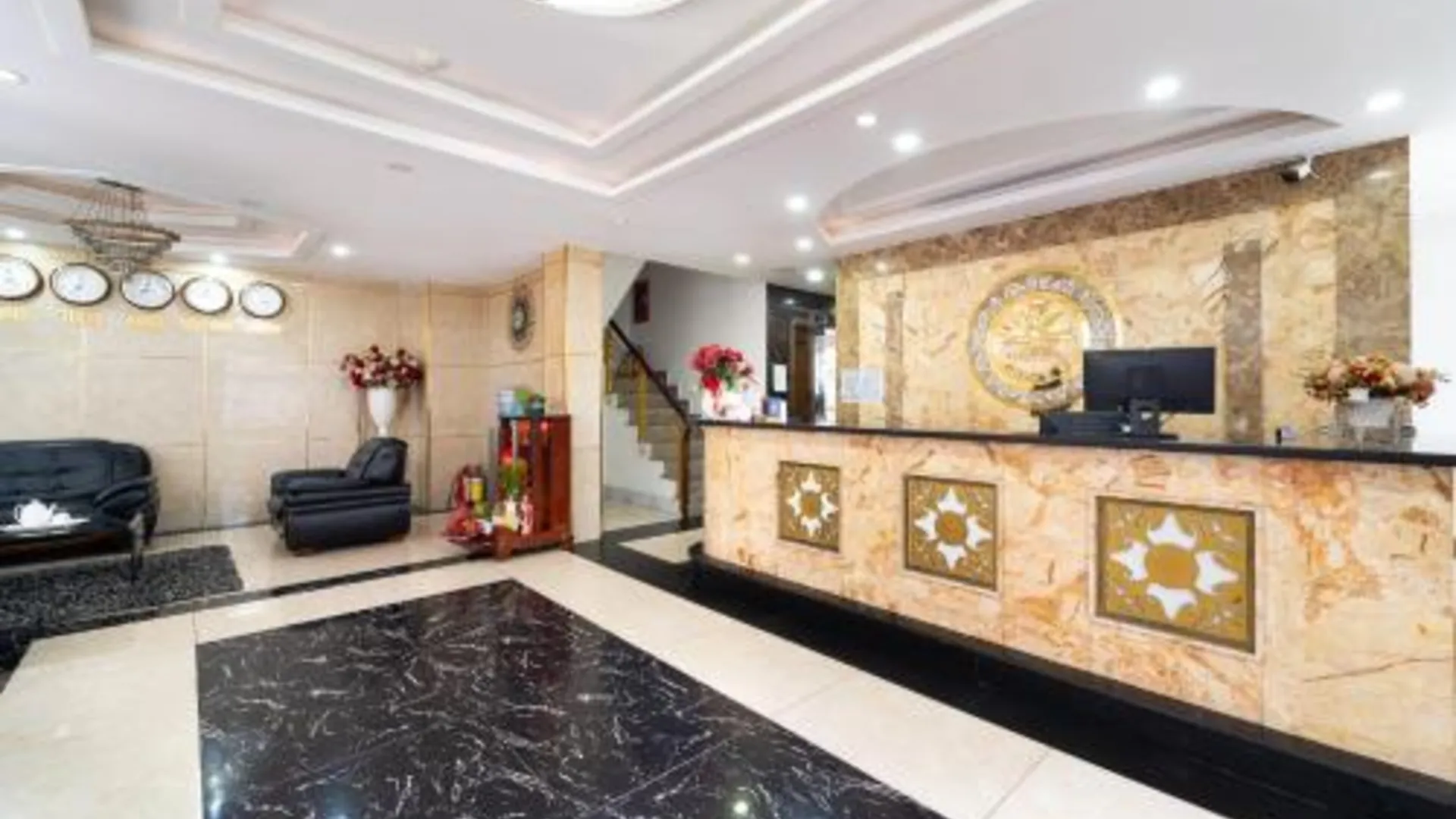 호치민 컬렉션 오 선라이즈 호텔 쭝선 롯데마트 근처 3성급 호텔 로비