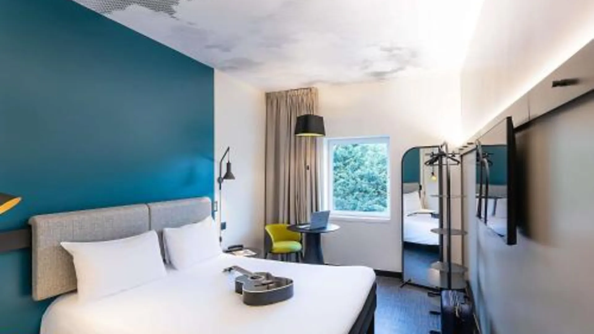 아마 도라 이비스 리스보아 알프라기다 2성급 호텔 스위트룸