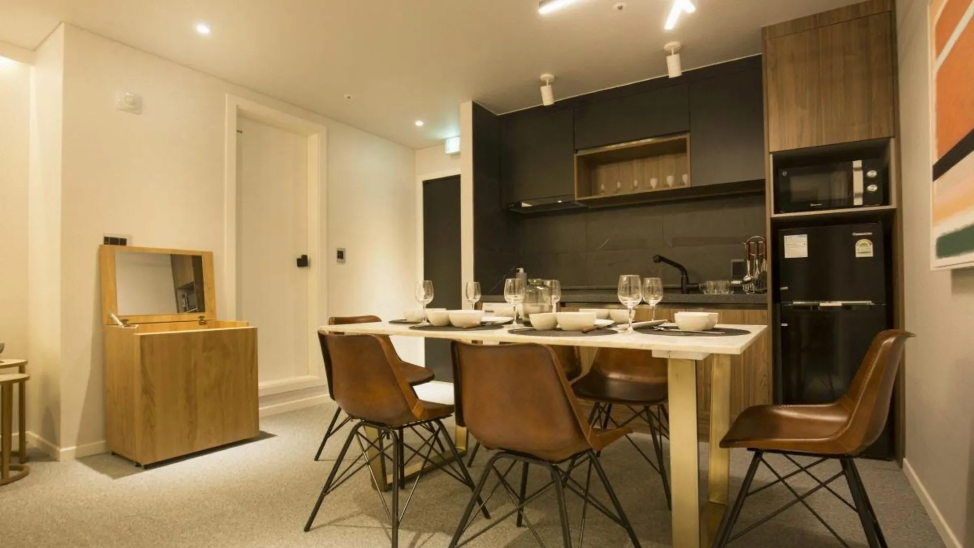 서울 UH 스위트 더 종로 2성급 호텔 레스토랑