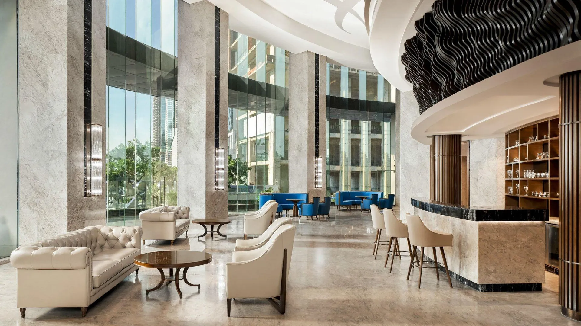 다낭 포 포인츠 바이 쉐라톤 다낭 5성급 호텔 로비