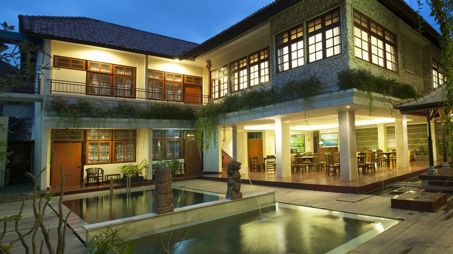 발리 차투르 아디 푸트라 호텔 2성급 호텔 로비