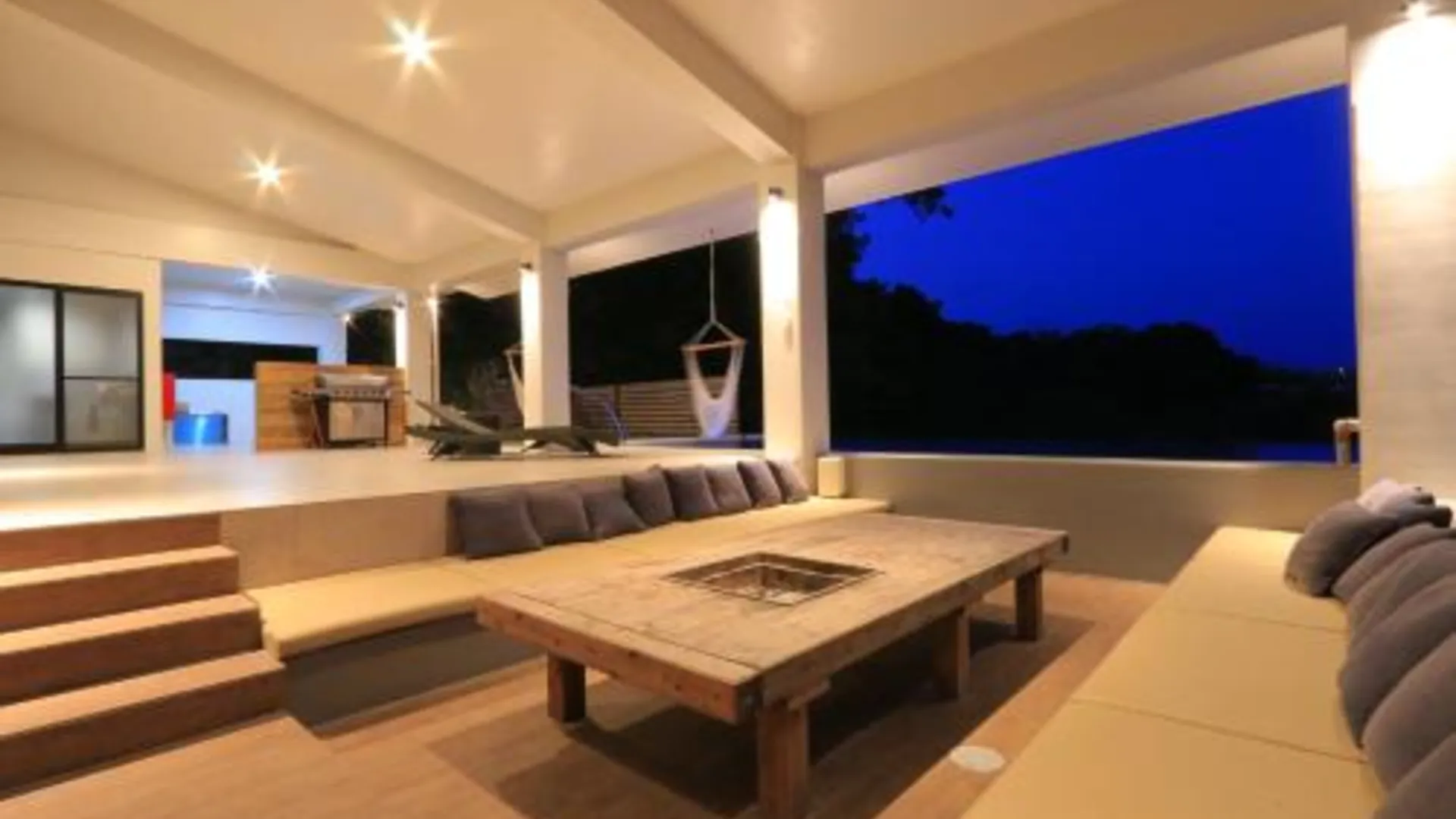 오키나와 본섬 MARINX POOLVILLA NAKANDAKARI 4성급 게스트하우스 로비