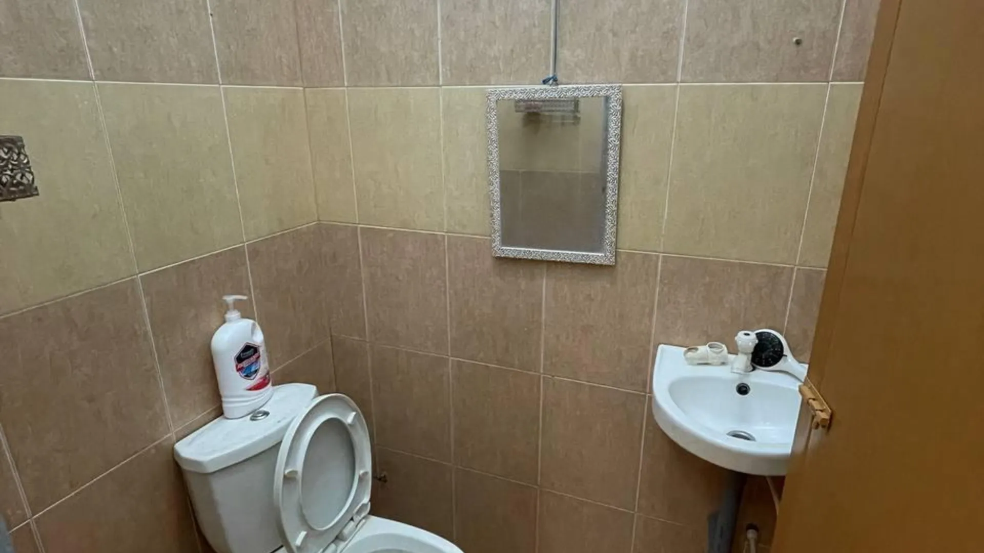 쿠알라 크라이 쿠알라크라이의 아파트먼트 (m², 침실 3개, 프라이빗 욕실 2개) 2성급 싱글룸 객실