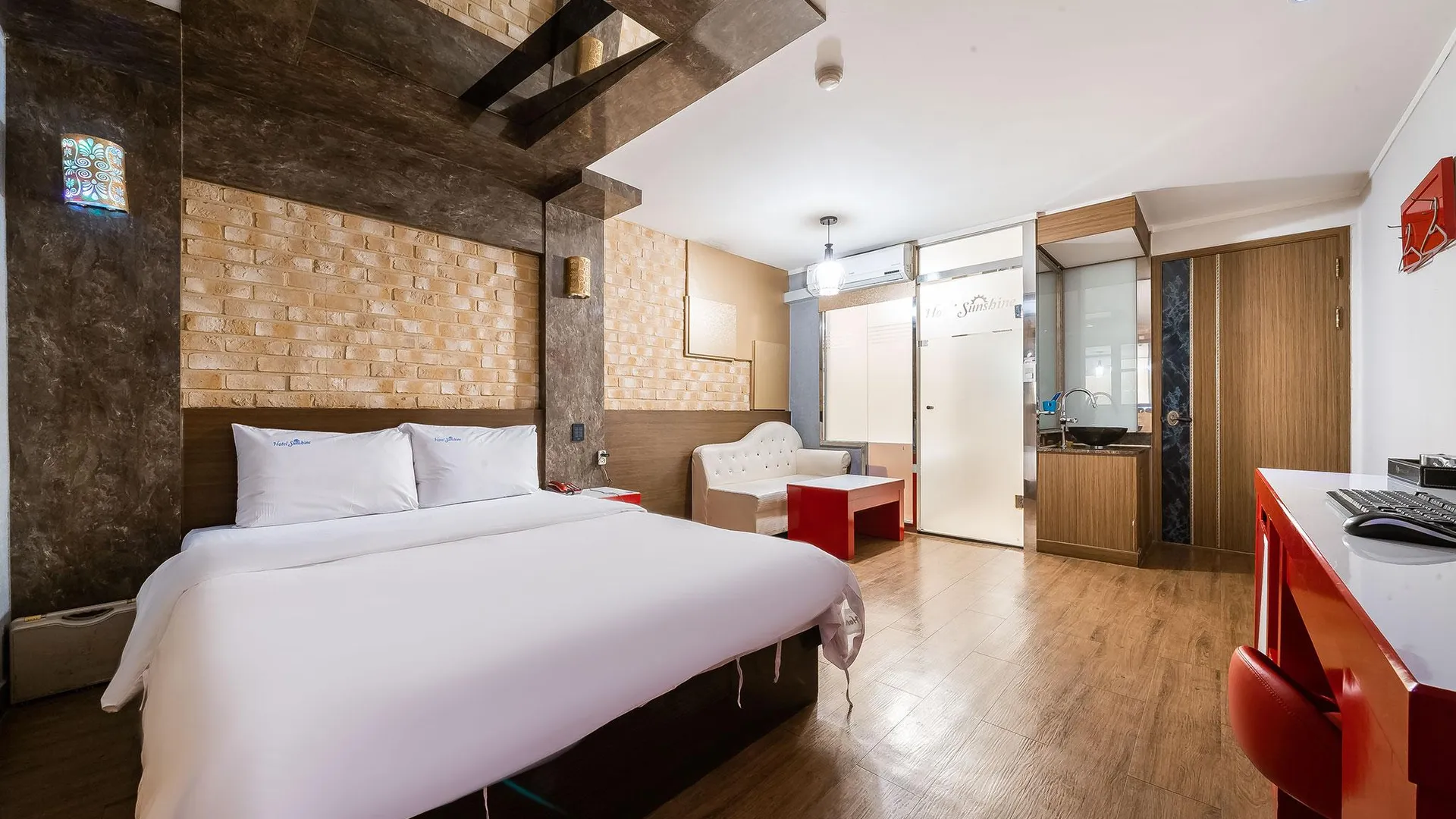 시흥 월곶 선샤인 호텔 스위트룸