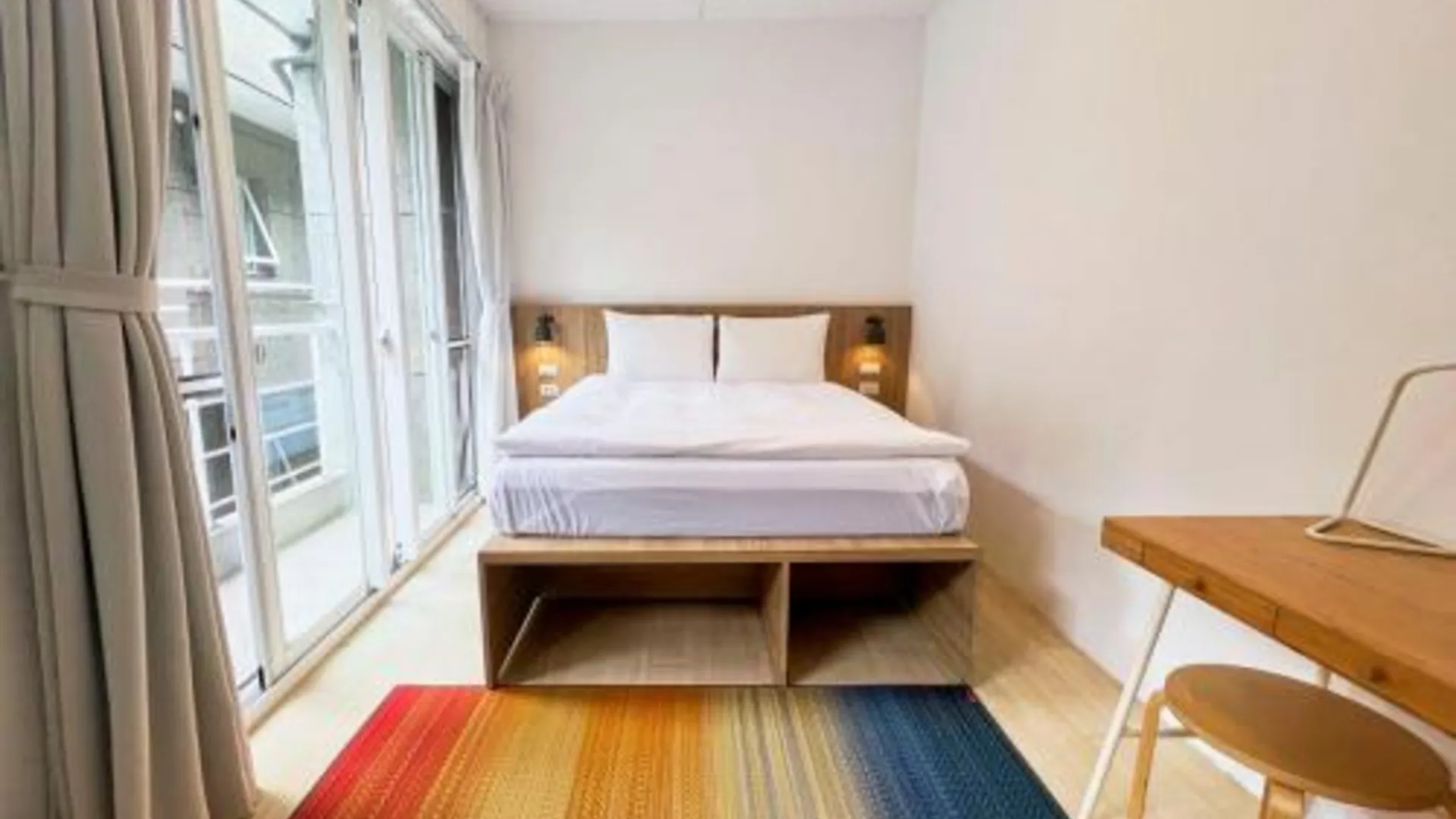 타이베이 아울스테이 플립 플랍 호스텔 가든 3성급 호텔 스위트룸