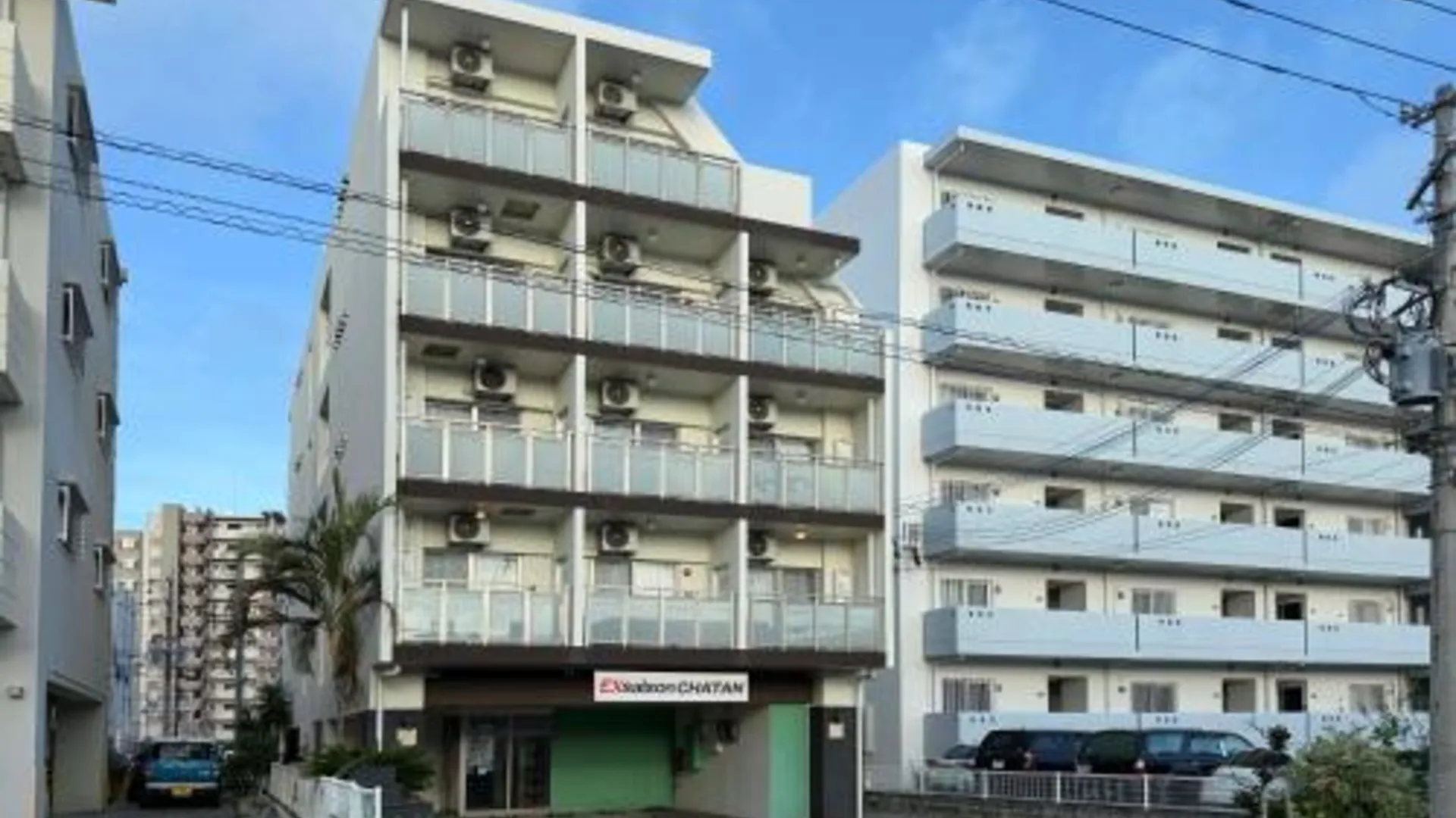 오키나와 본섬 Exsaison Chatan 2성급 게스트하우스 수영장