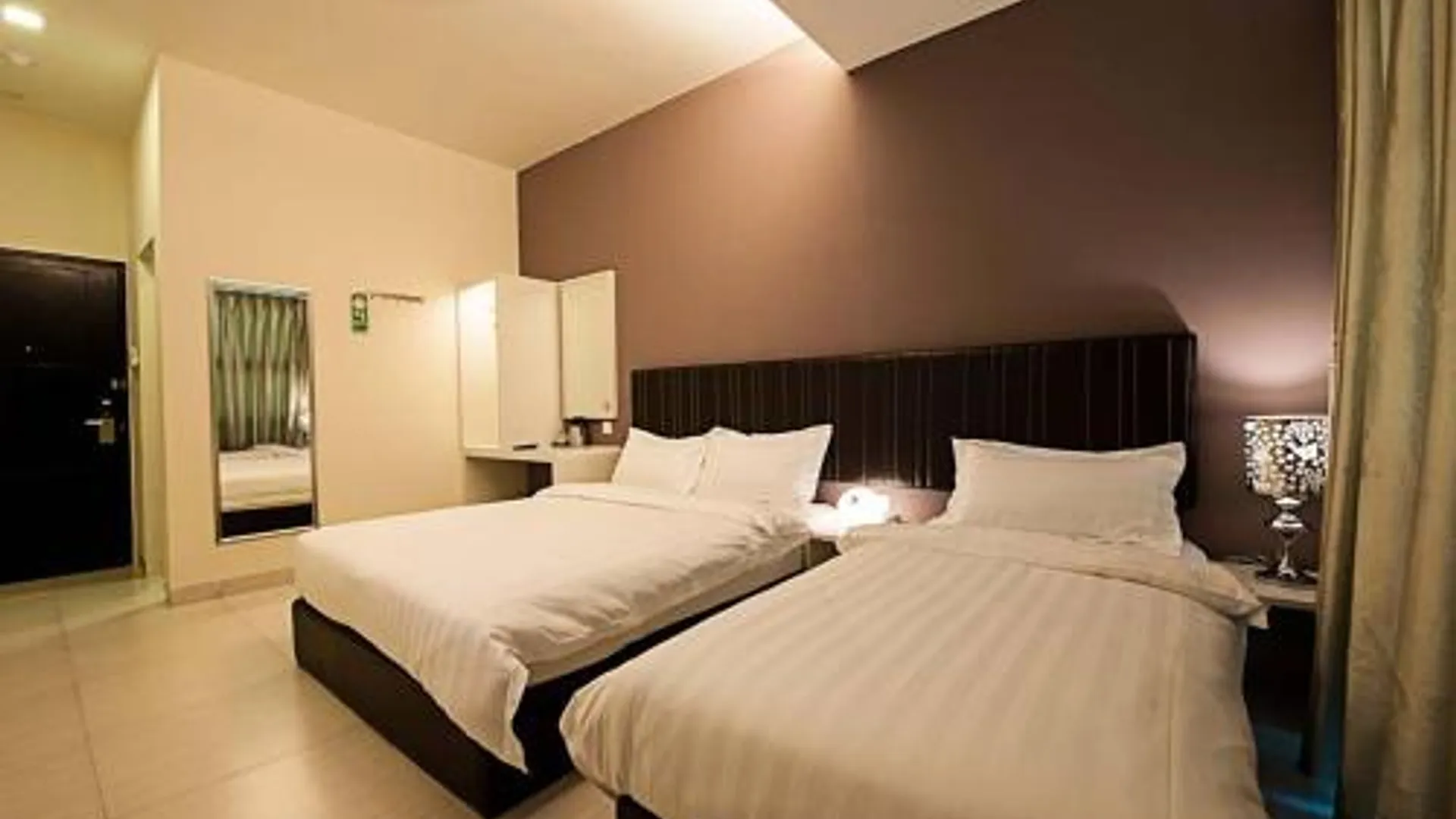 코타키나발루 Seven Hotel 2성급 호텔 스위트룸