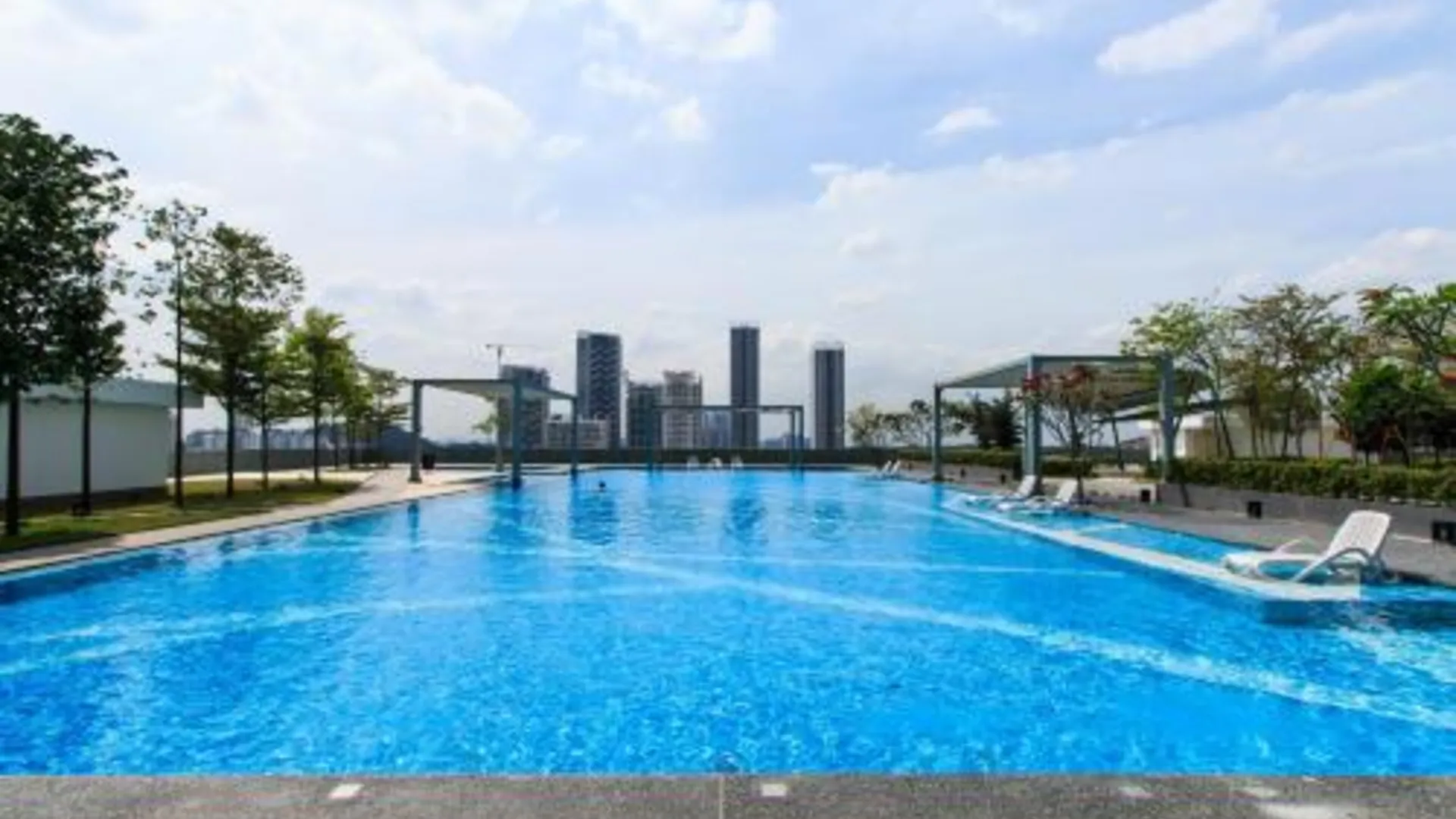 페탈링자야 엔코프 스트랜드 레지던스 앳 코타 다만사라 5성급 호텔 로비