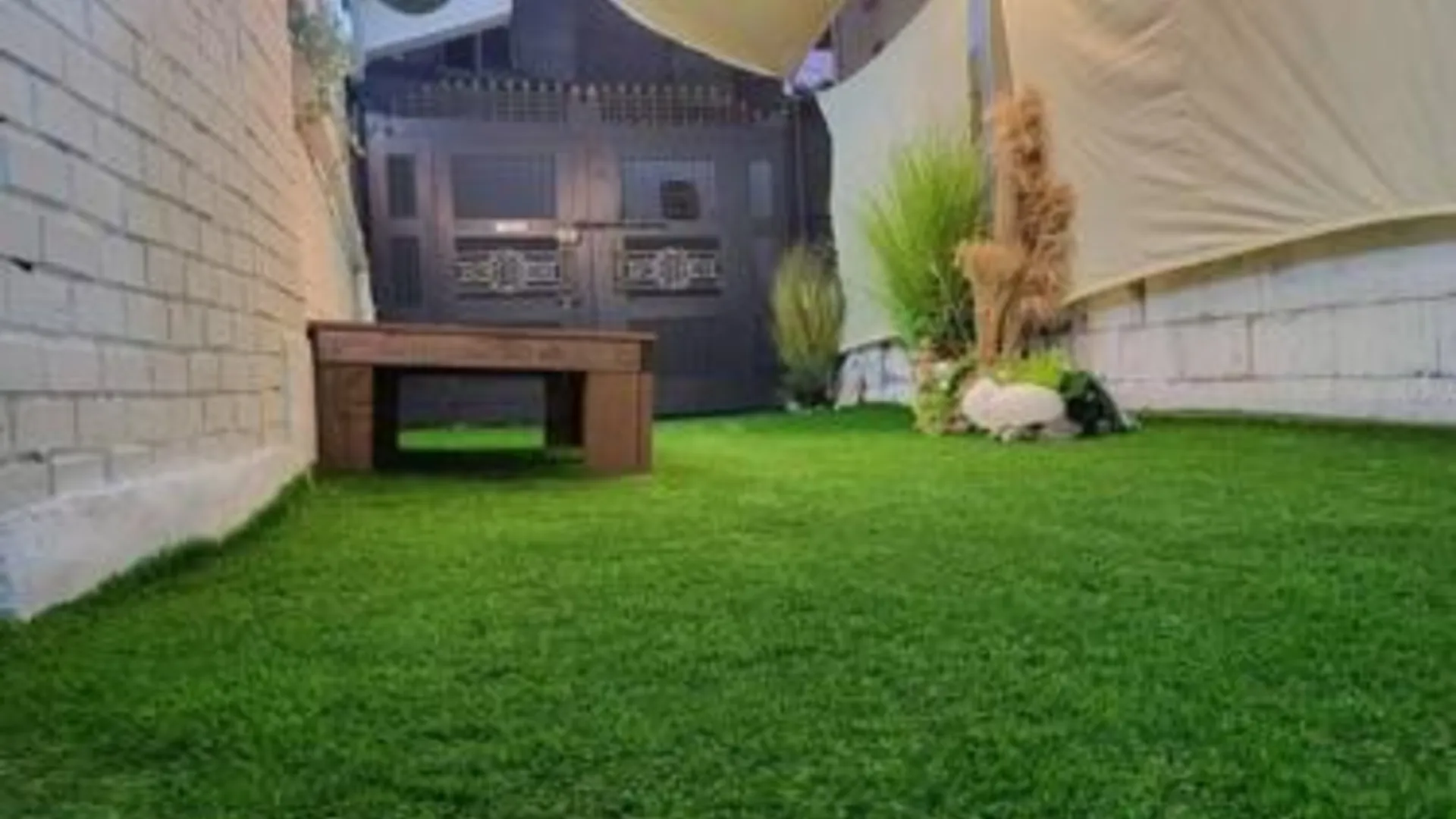 서울 New, Private, 3 rooms, Hongdae, 6 Persons 4성급 싱글룸 레스토랑