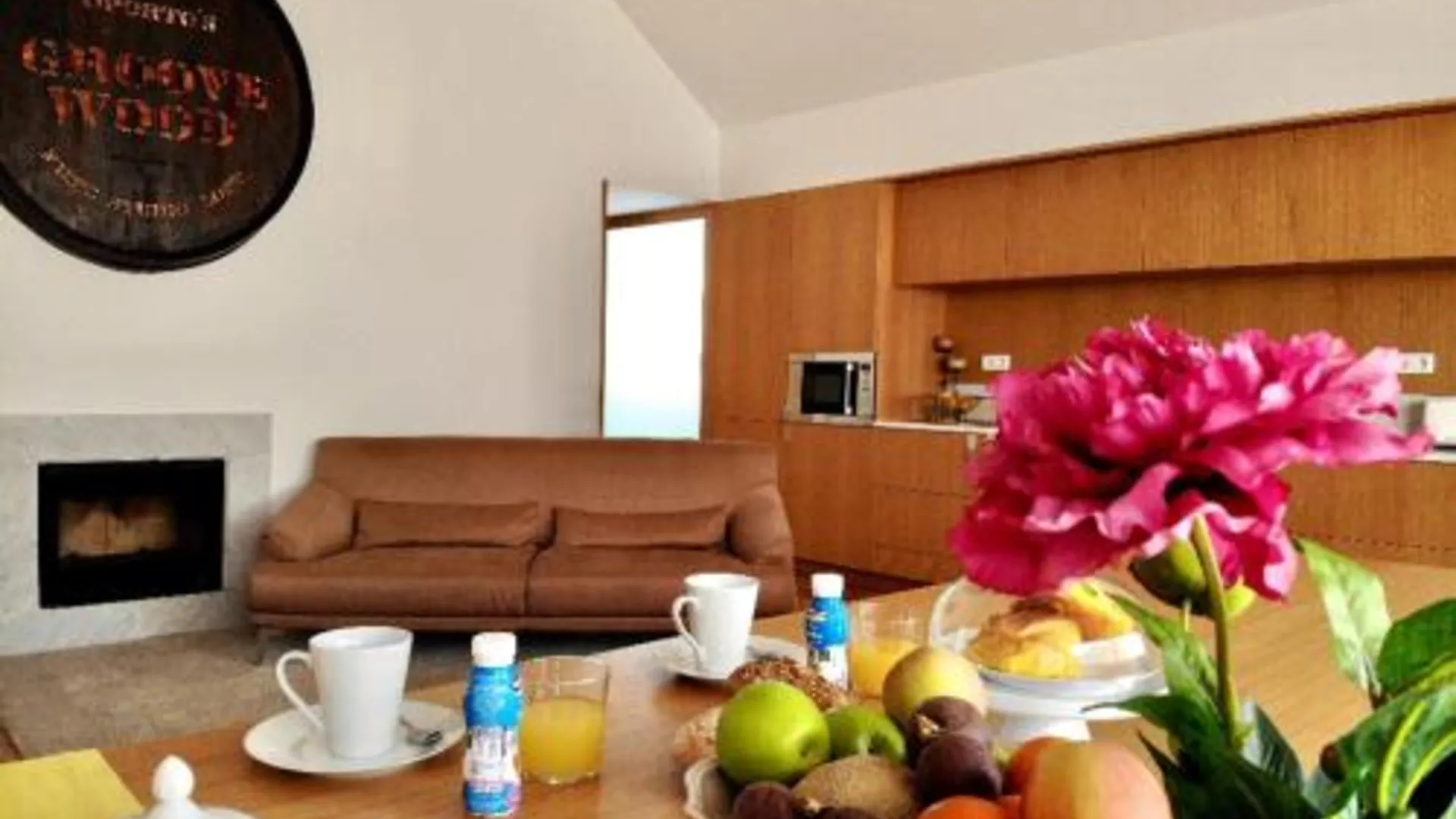 빌라 노바 드 가이아 Groove-Wood Loft 4성급 싱글룸 레스토랑