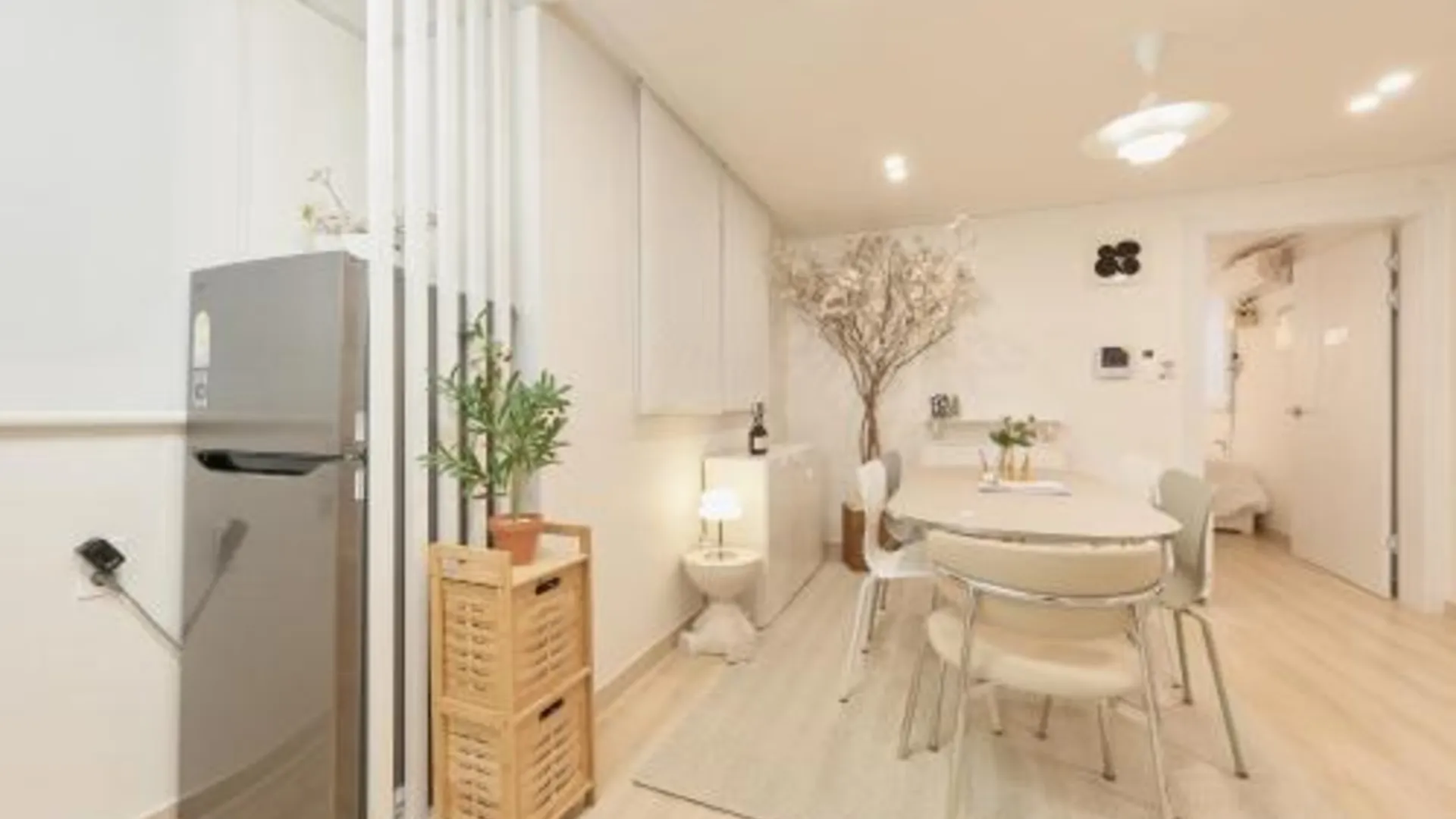 서울 혜화문명동Stay, 3 min to Naksan Park, 8 min to DDP, 10 min to Gyeongbokgung, 대학로 6인숙소 4성급 싱글룸 레스토랑