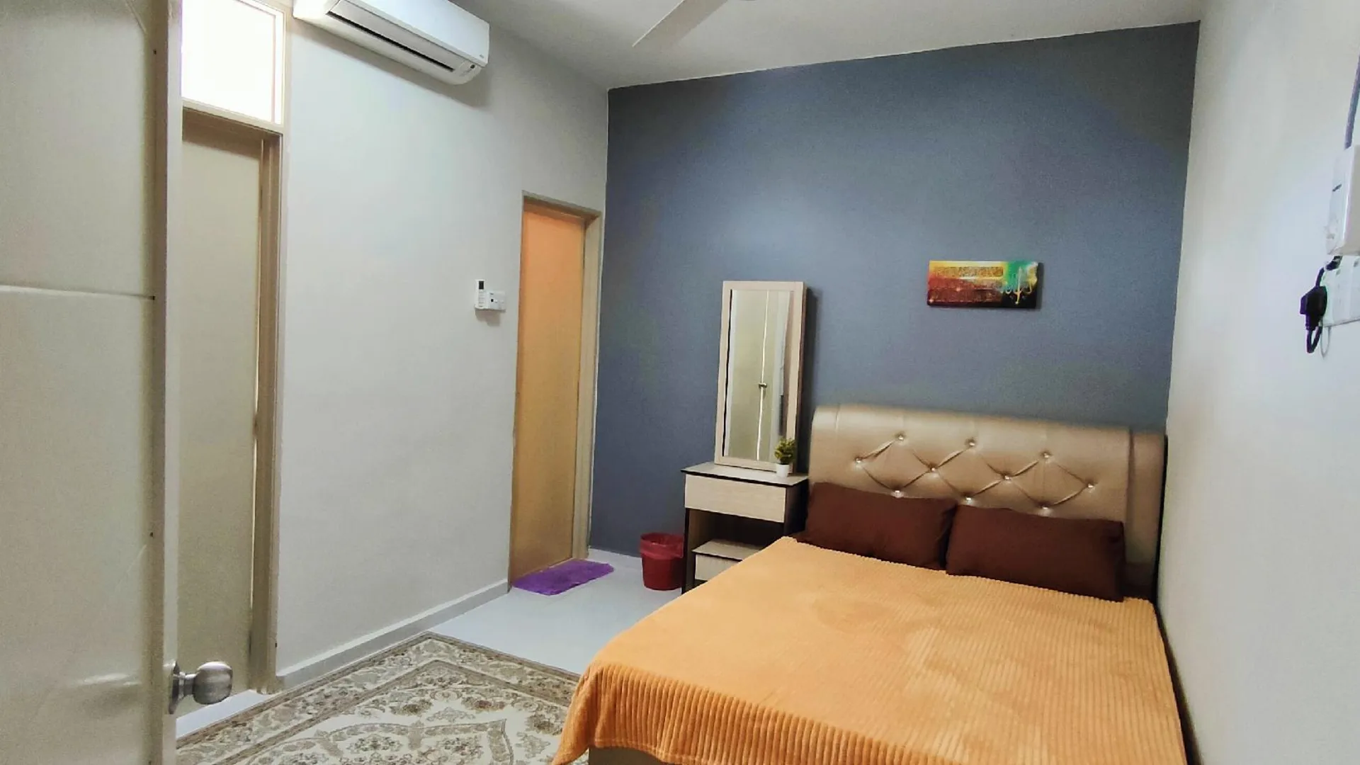 란타우 판장 캄풍 게레탁의 프라이빗 하우스 (130m², 침실 4개, 프라이빗 욕실 3개) 3성급 싱글룸 스위트룸